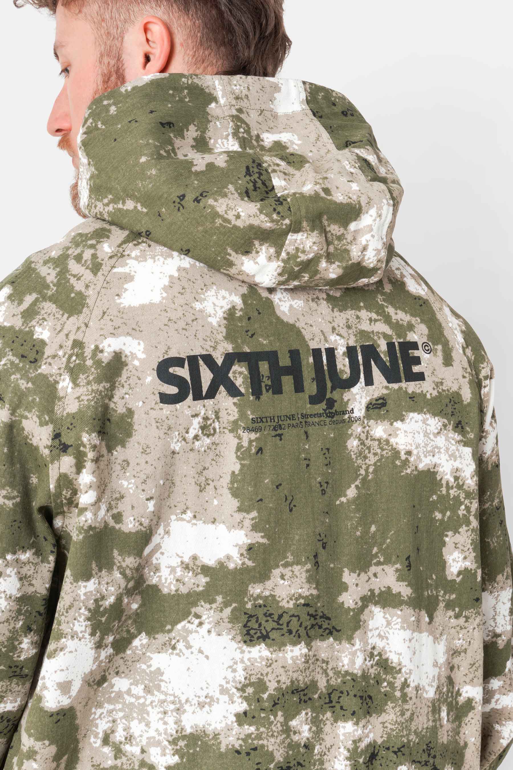 Camouflage-Cargojacke mit Kapuze in Grün