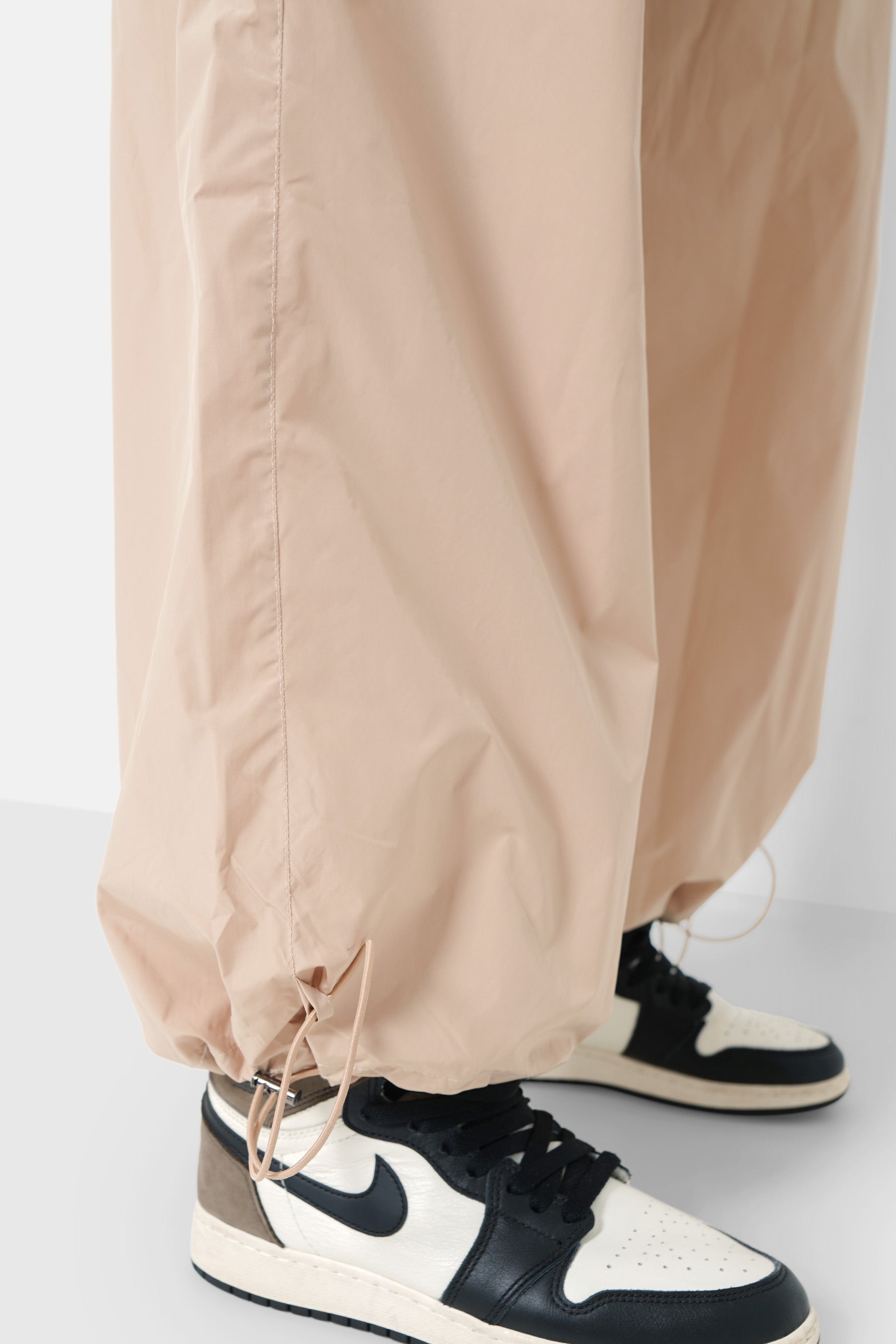 Jogging parachute broderie Beige