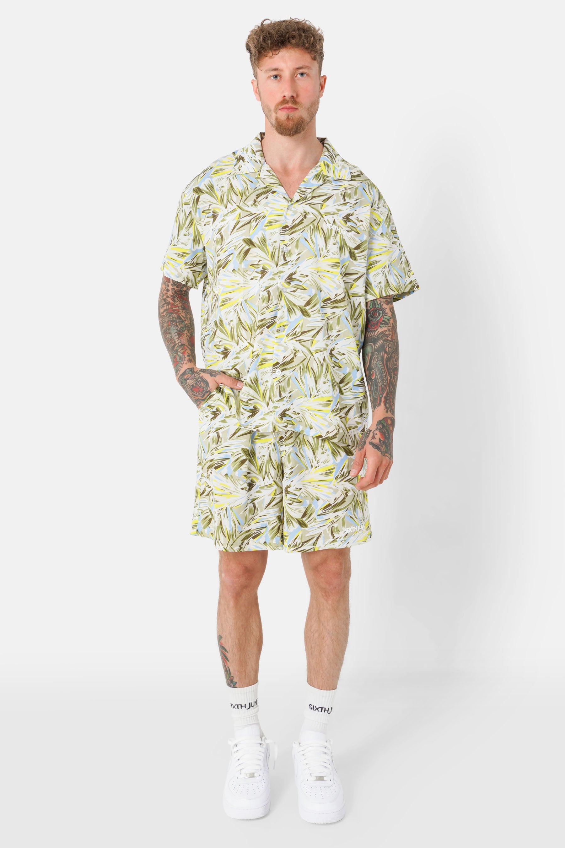 Flowy floral print shorts Green