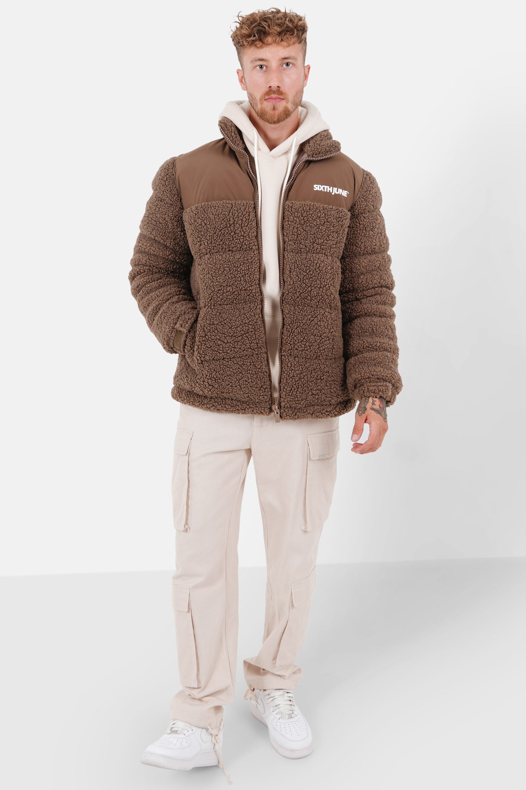 Bi-Material-Sherpa-Daunenjacke Braun