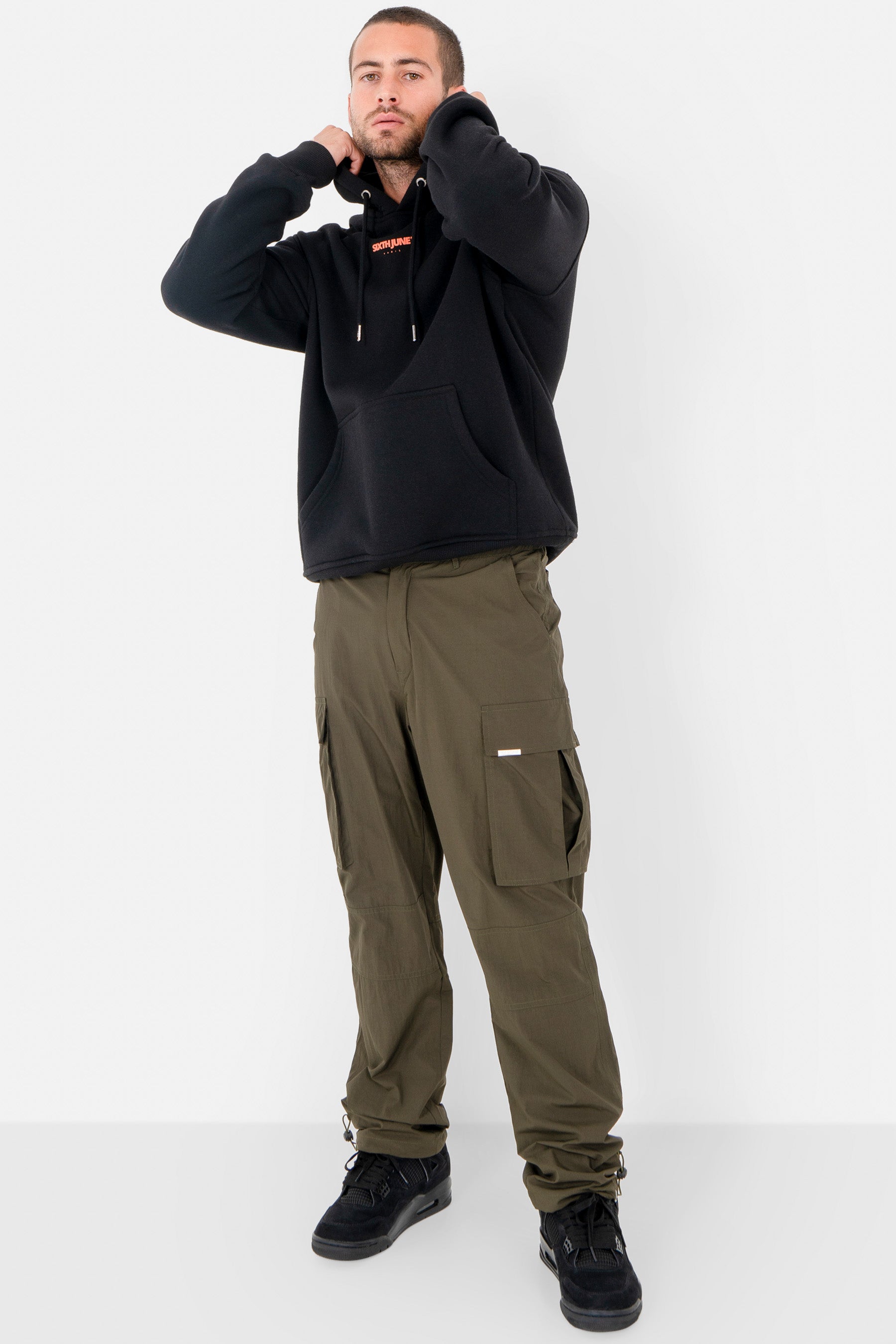 Nylon effect cargo pants Khaki green