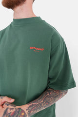 T-Shirt mit Logo-Patch hinten in Grün