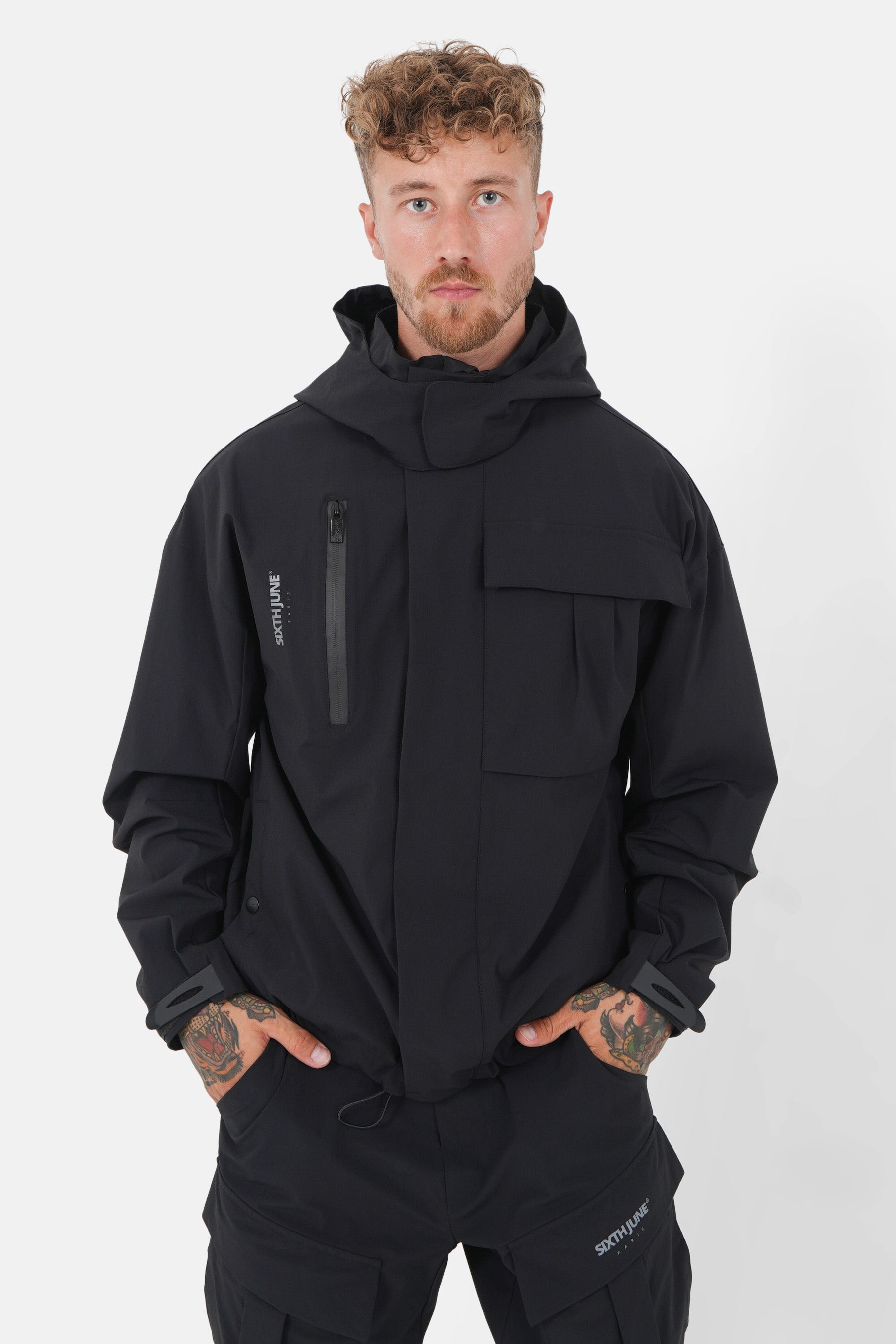 Multi-pocket nylon jacket Black