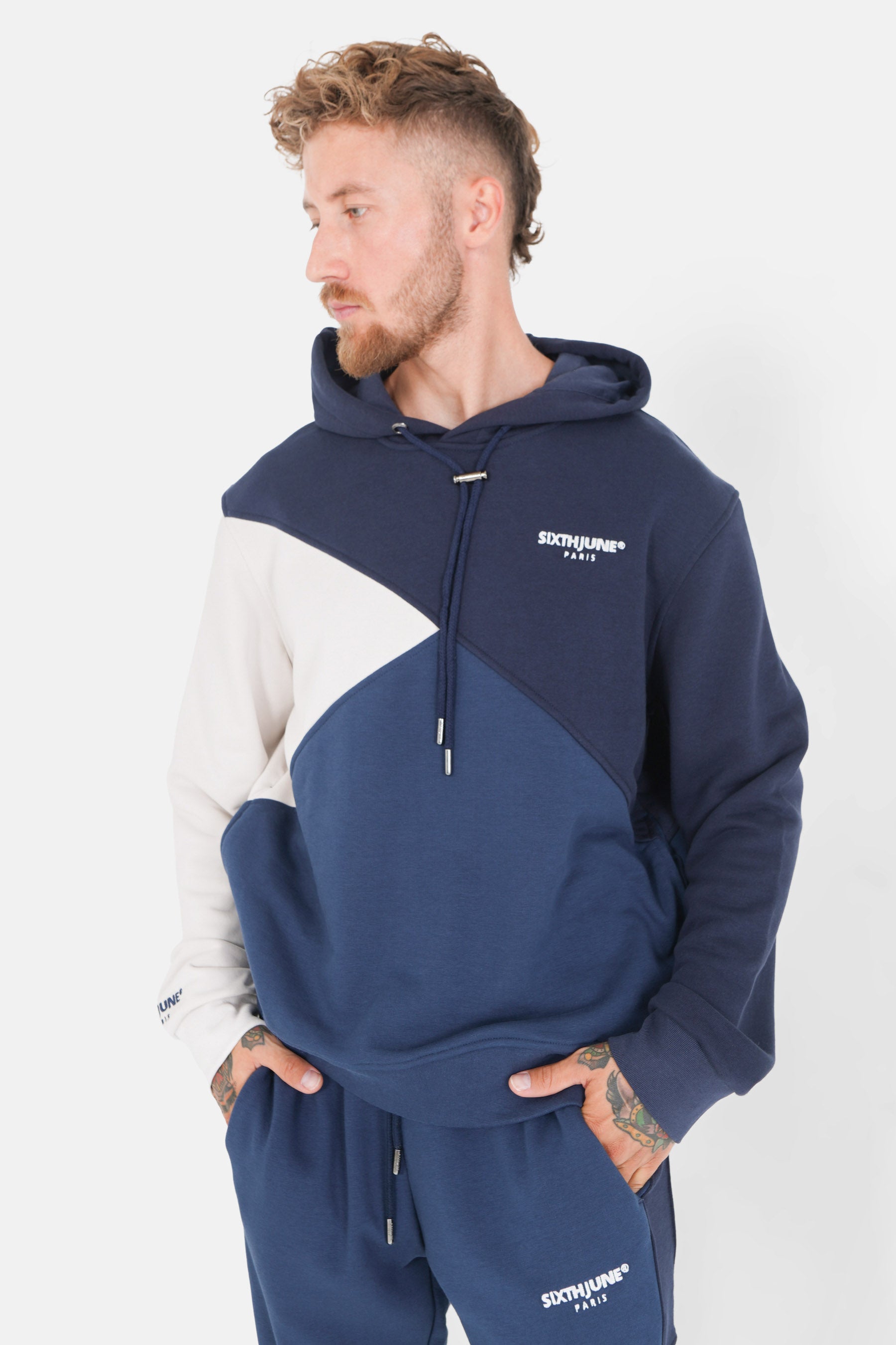 Dreifarbiges Kapuzensweatshirt Blau
