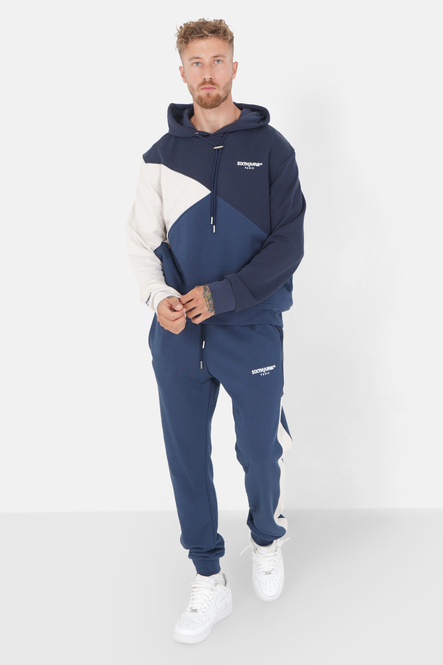 Hose mit dreifarbigem Logo-Patch Dunkelblau