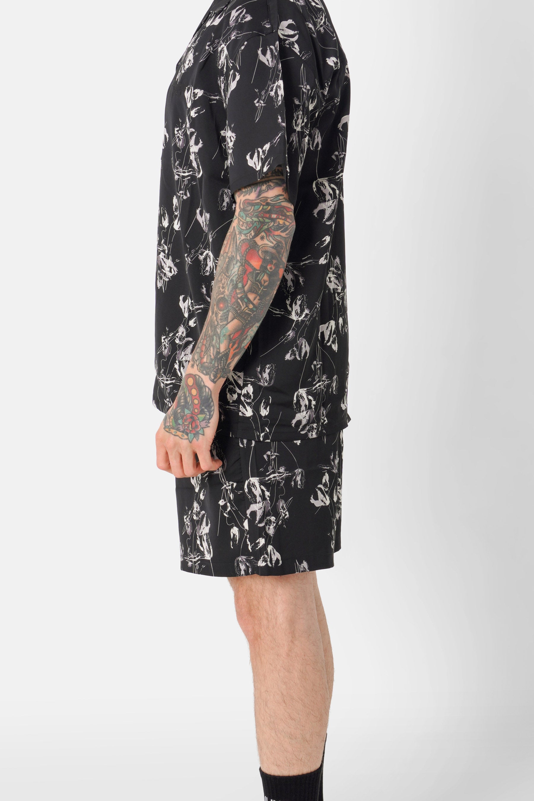 Short fluide imprimé floral Noir