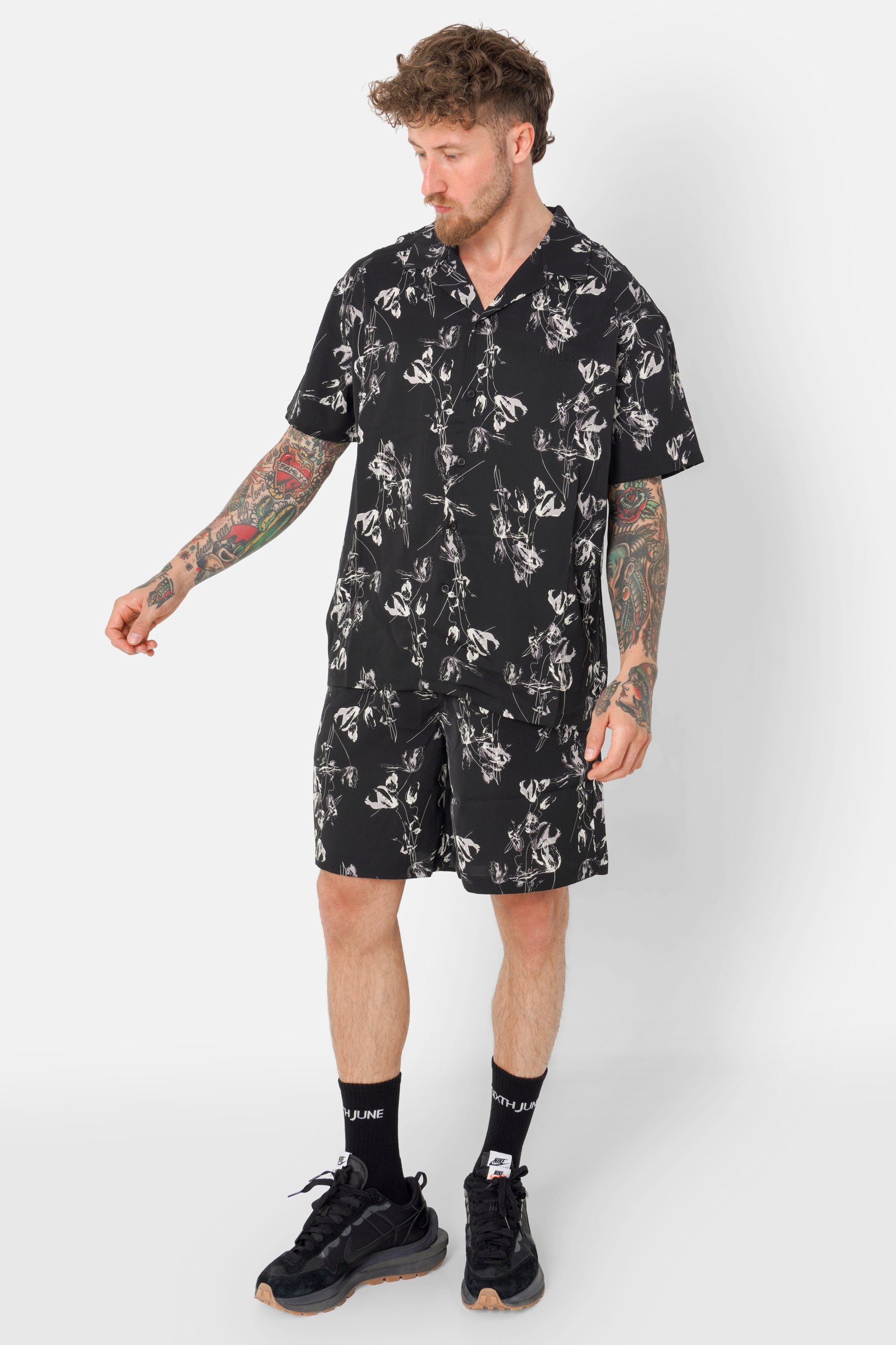 Short fluide imprimé floral Noir