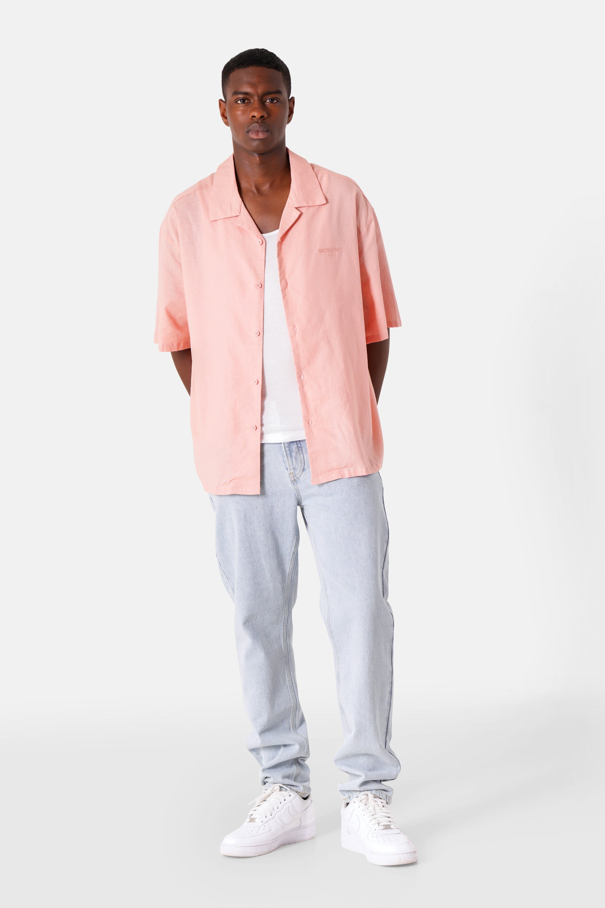 Hemd mit Rosenstickerei-Logo