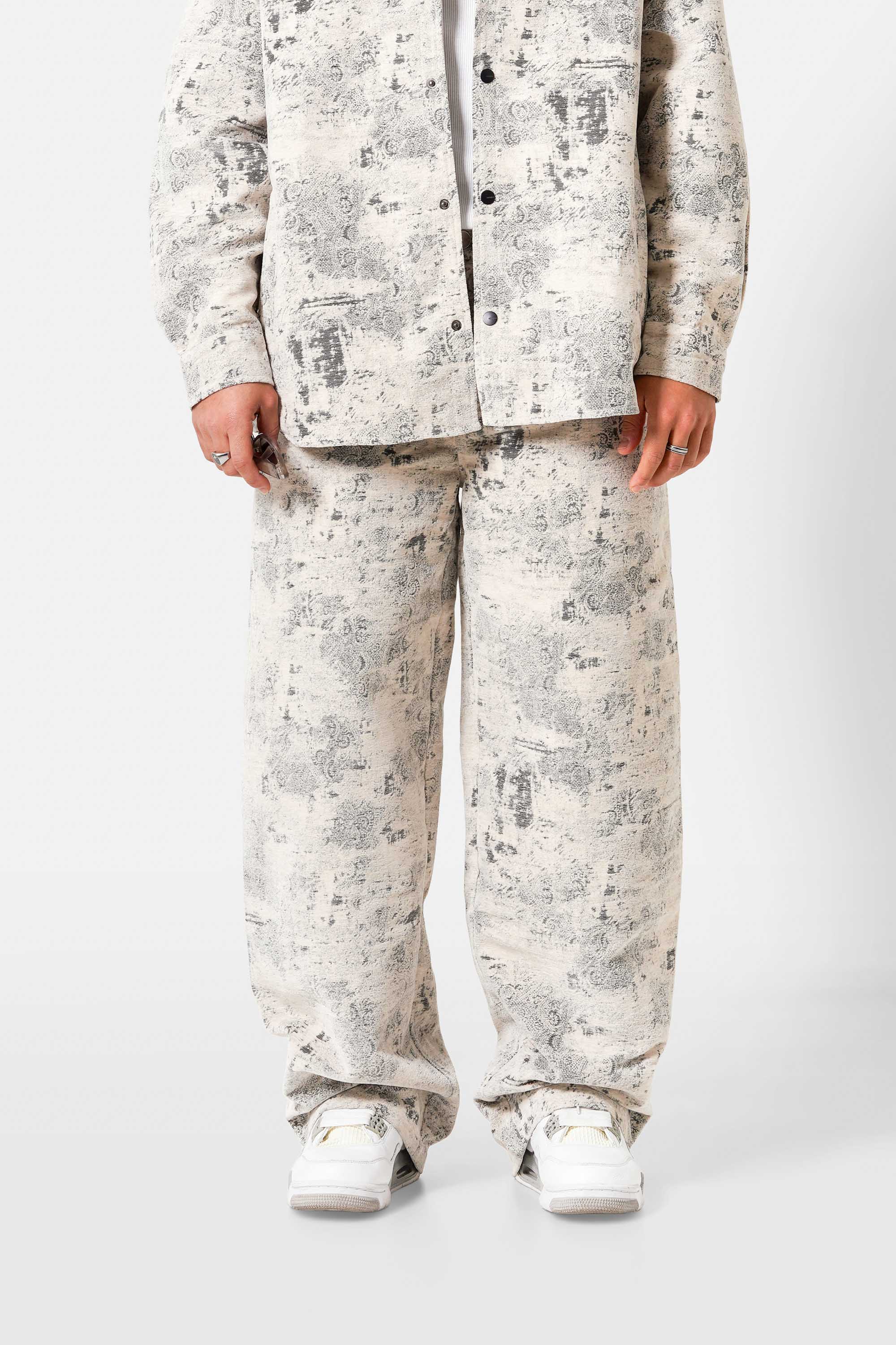 TEXTURED paisley pant