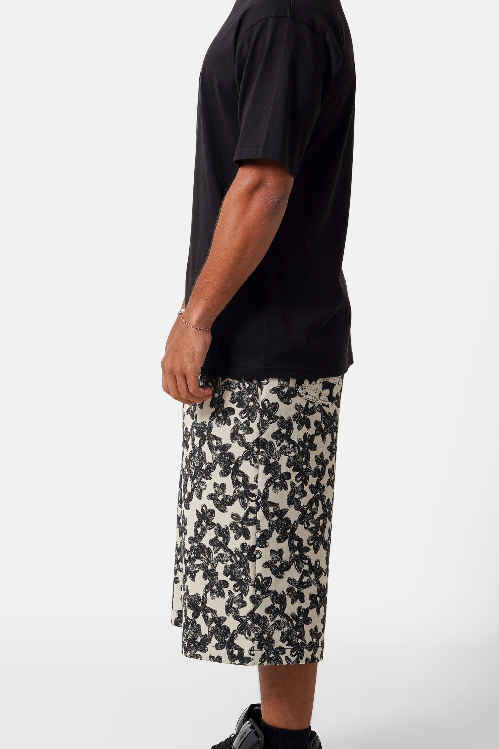 FLOWER oversized short