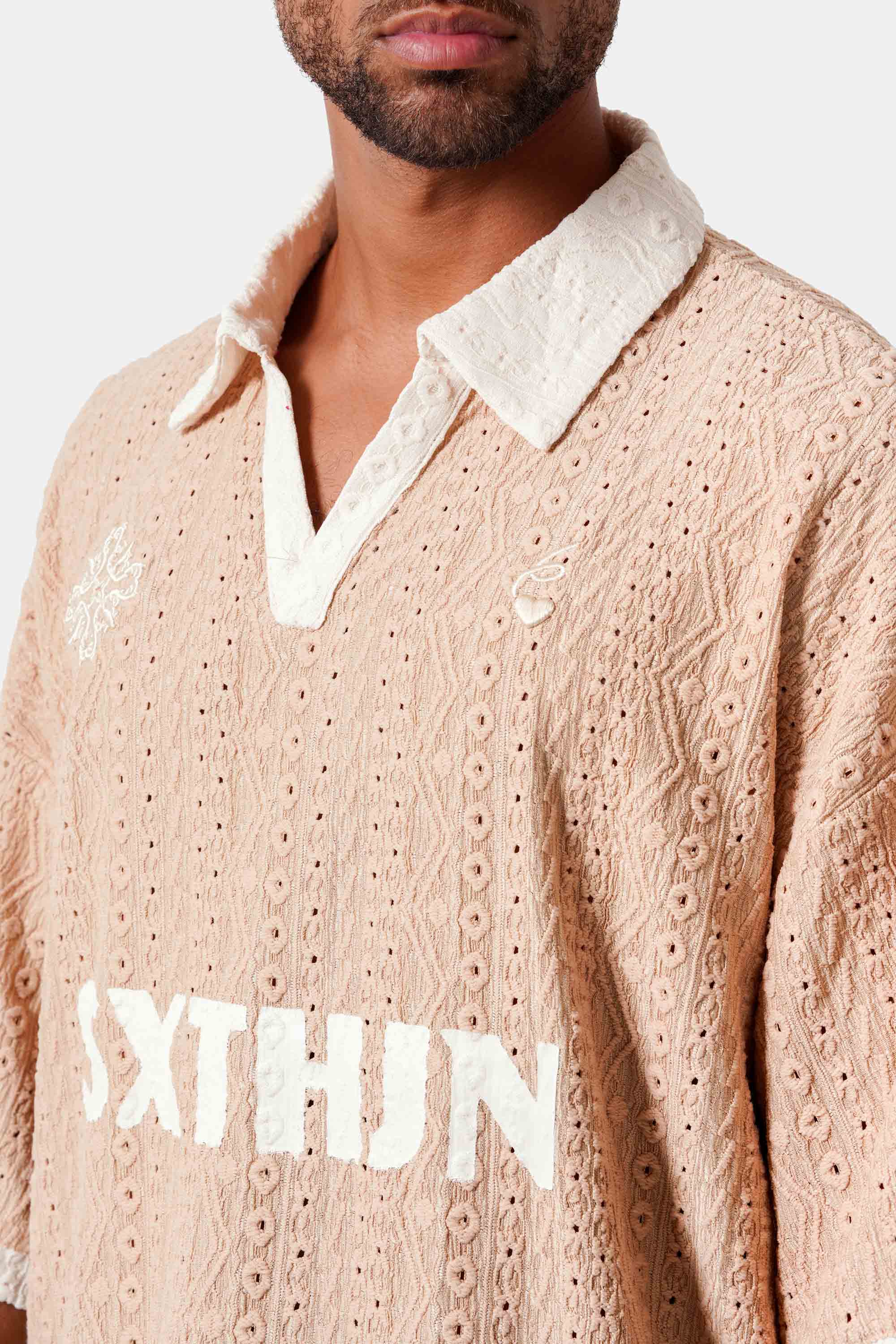 TEXTURED persian logo s/s t-shirt