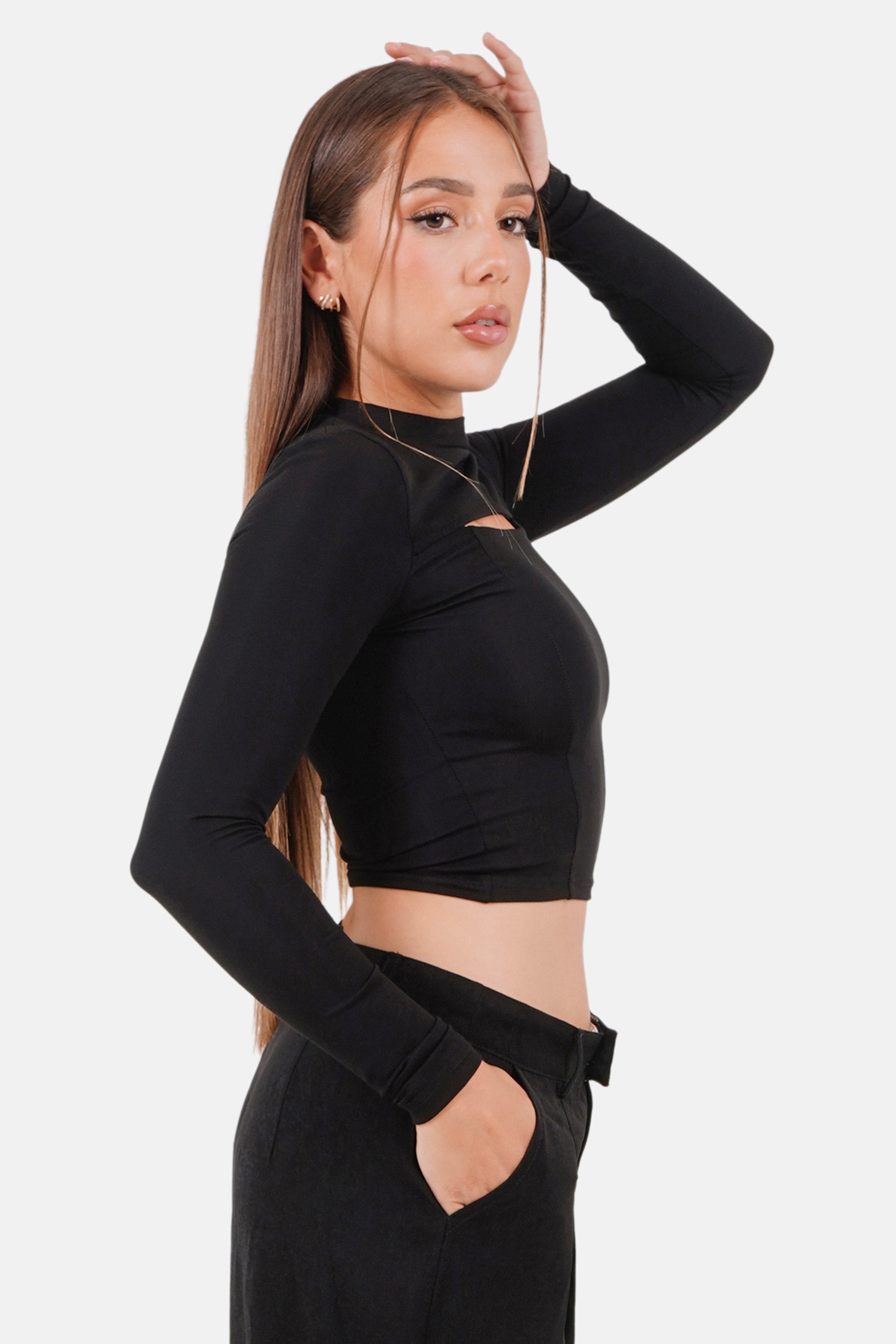 Sexy opening cropped top black