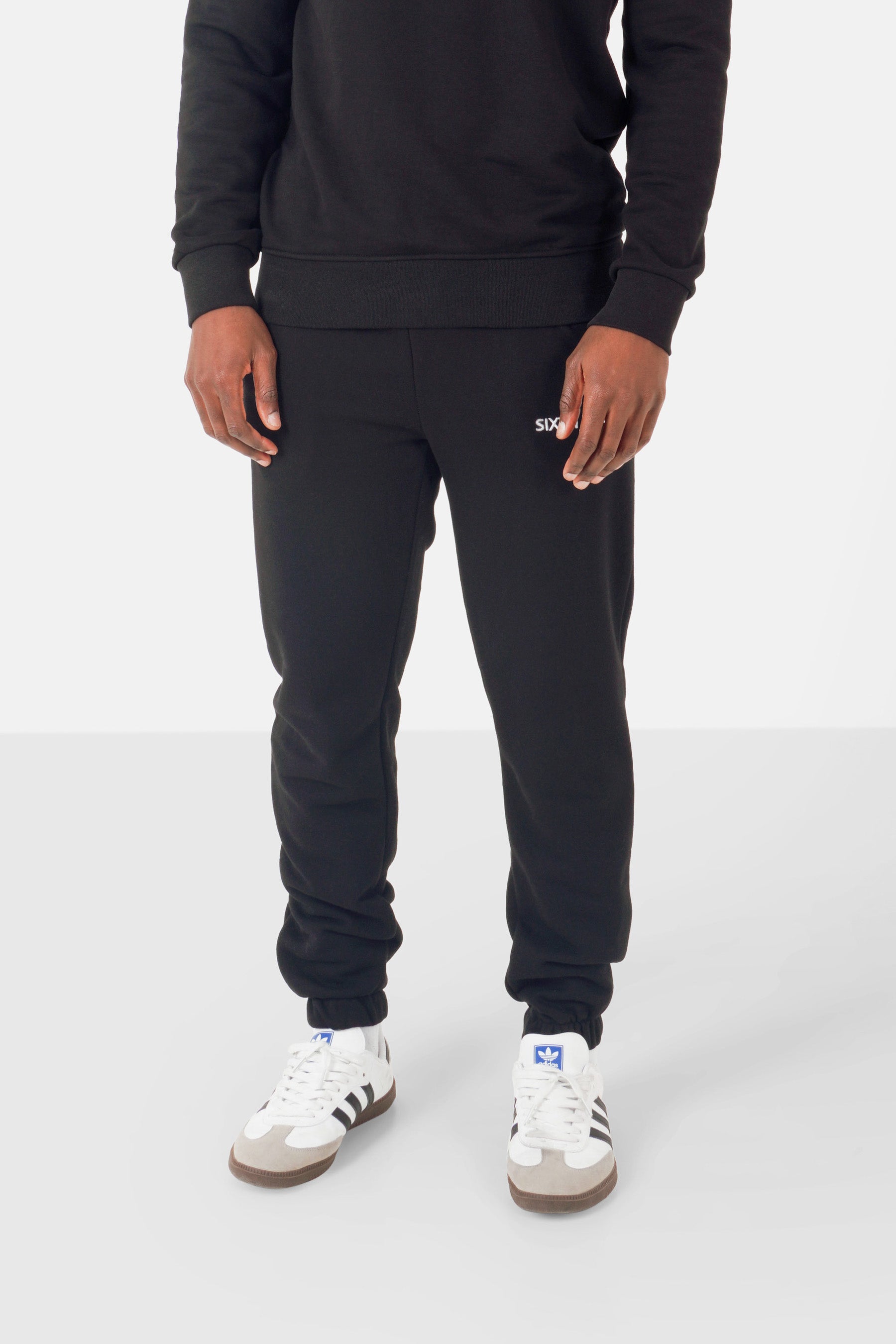 Joggers + crewneck logo embroidered Black