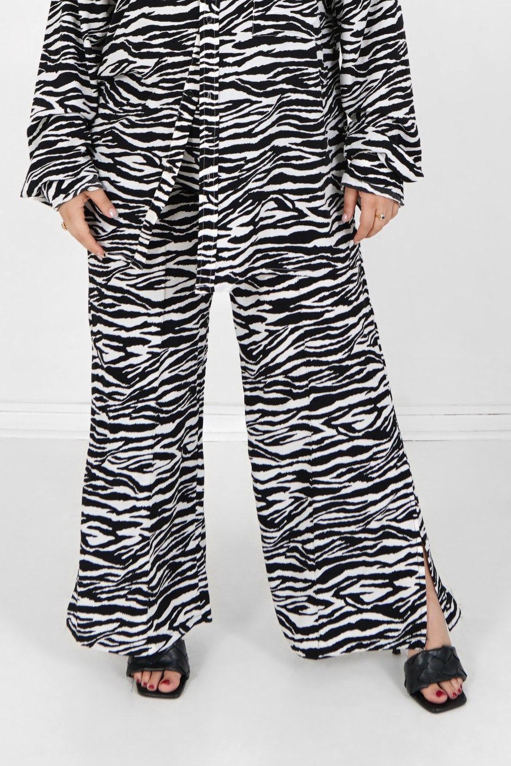 Zebra wide leg pants Black