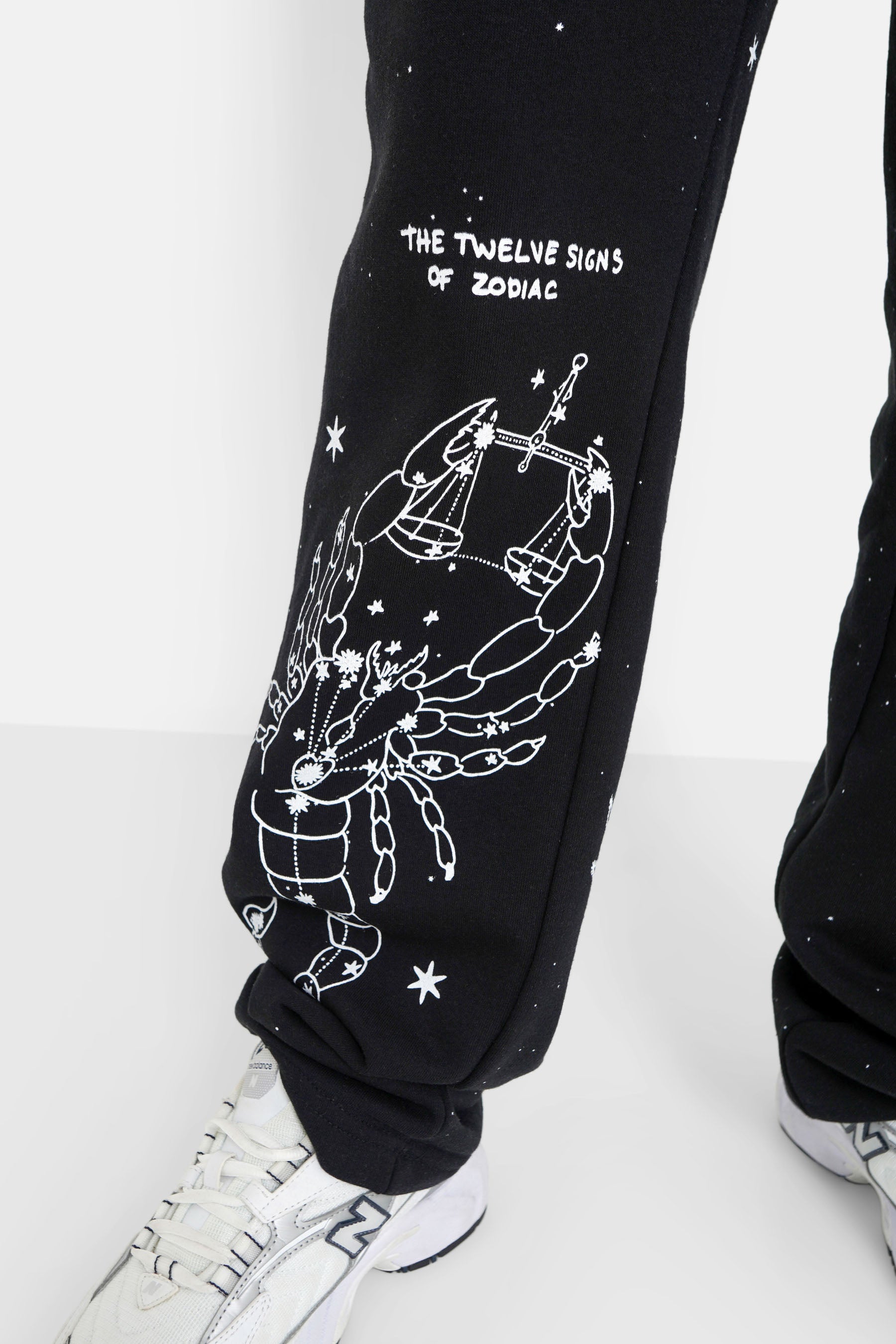 Astrology joggers Black