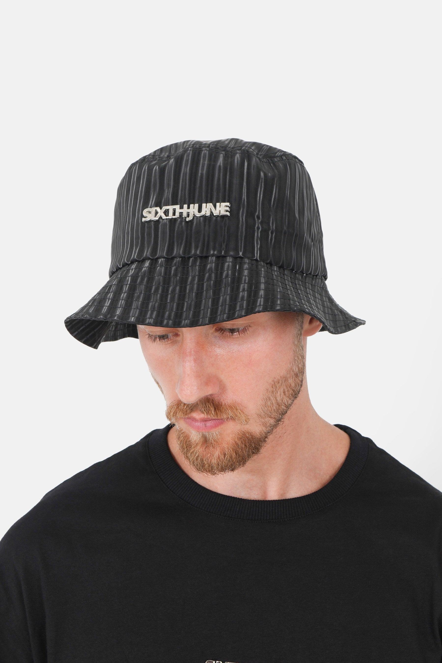 Glänzender Bob Schwarz