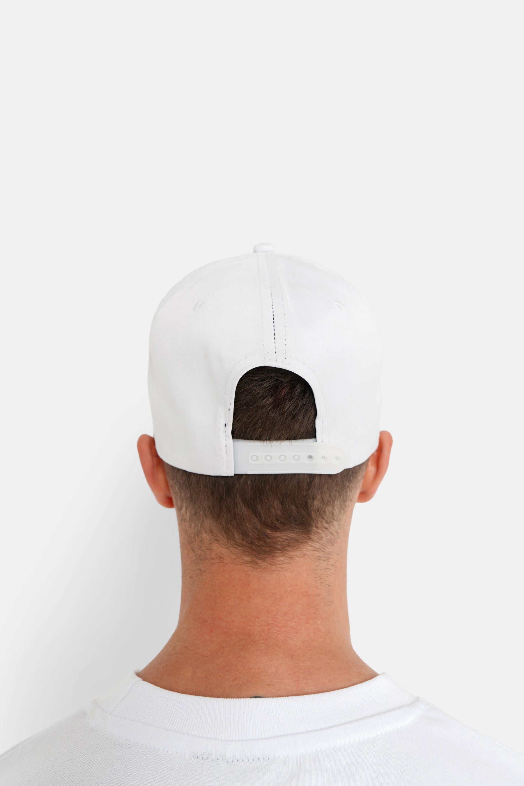 Metallic logo cap White