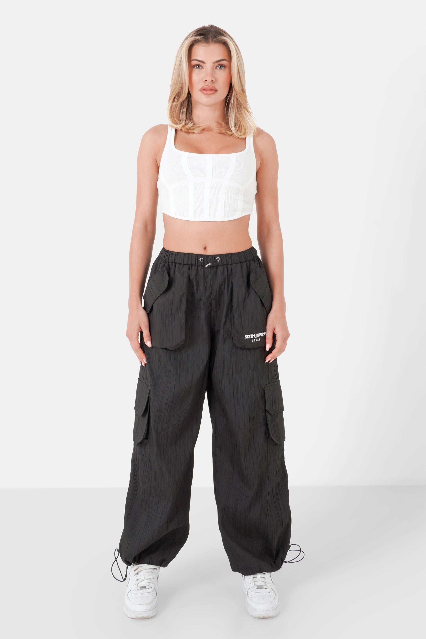 Strukturierte Cargo-Fallschirmhose Schwarz