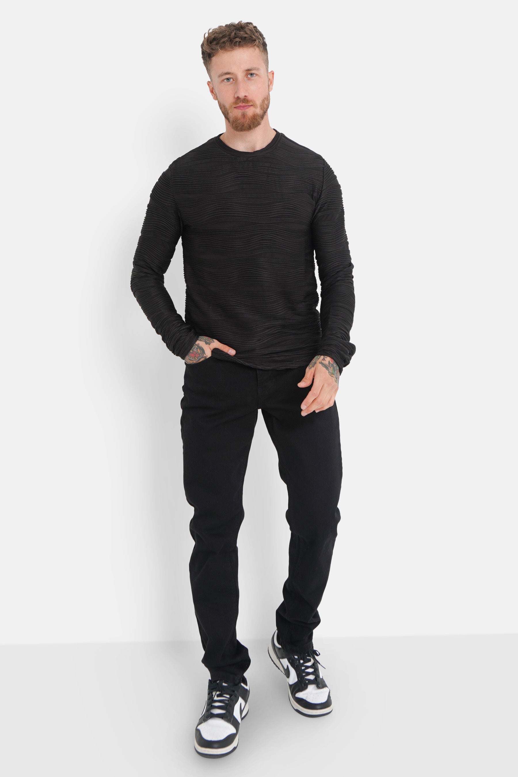 Waves Relief T-Shirt Black