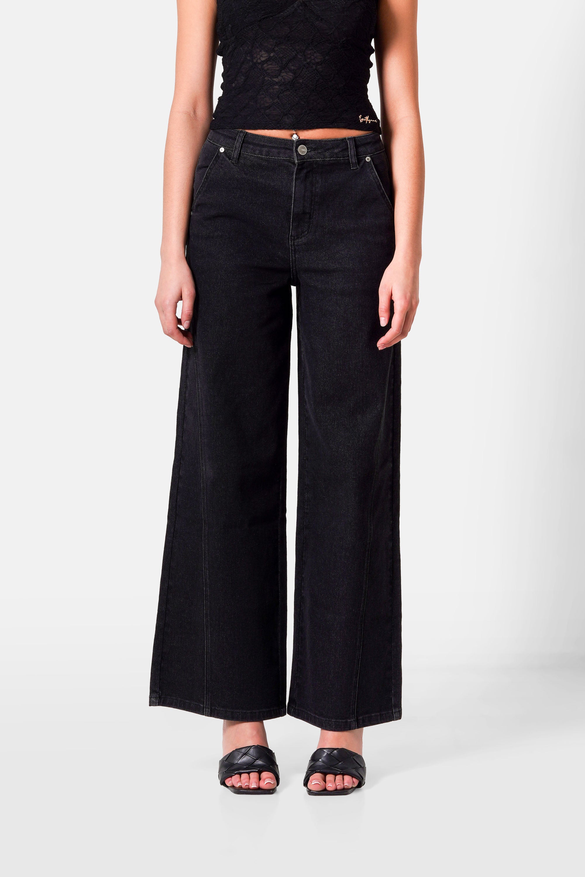 DETAILS wide leg jean