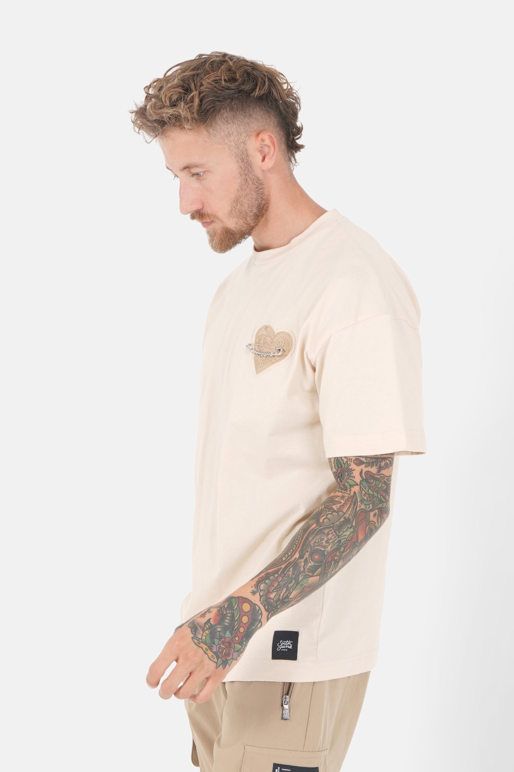 Embroidered heart logo t-shirt Beige