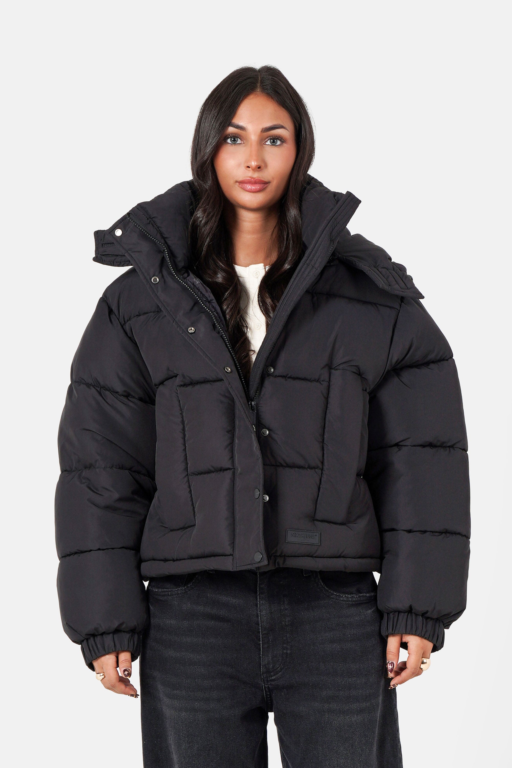 Padded cropped down jacket black
