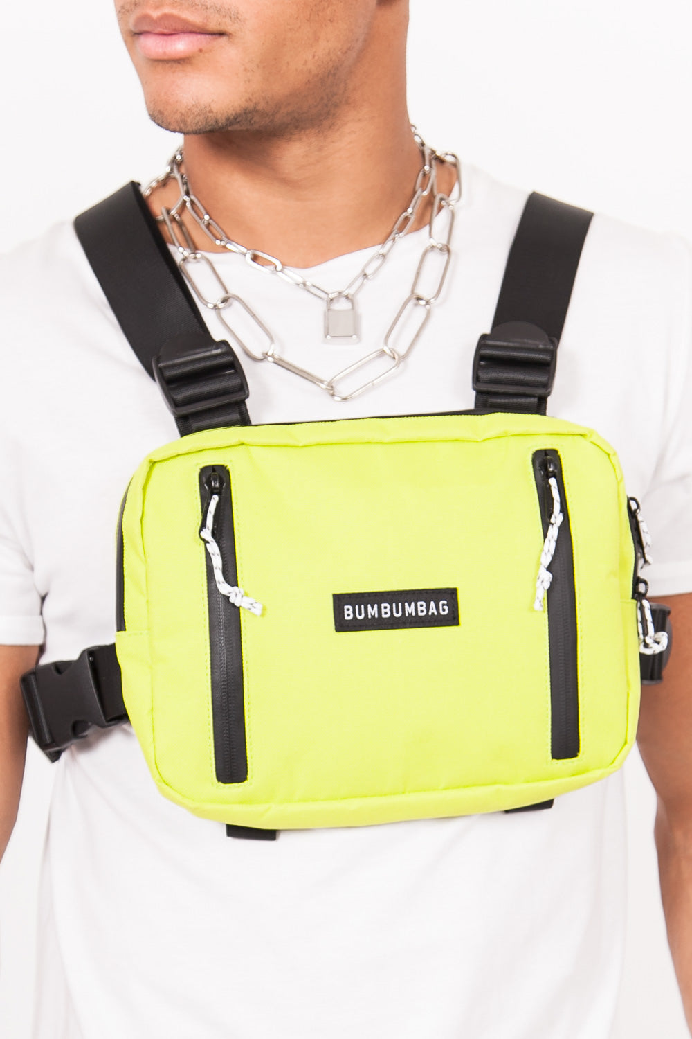 BumBumBag - Petit sac poitrine texte zips vert