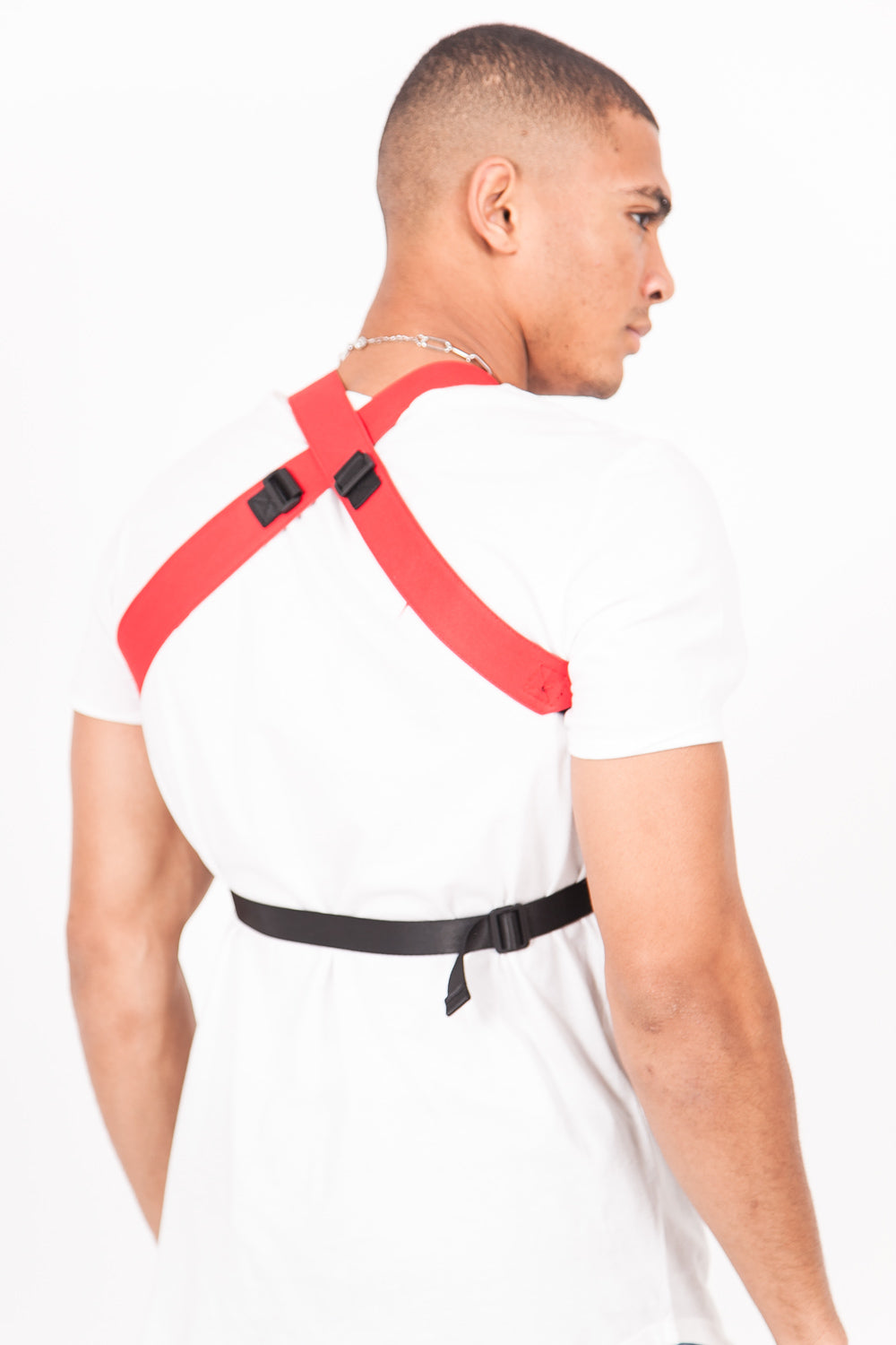 BumBumBag - Sac poitrine multipoches texte rouge