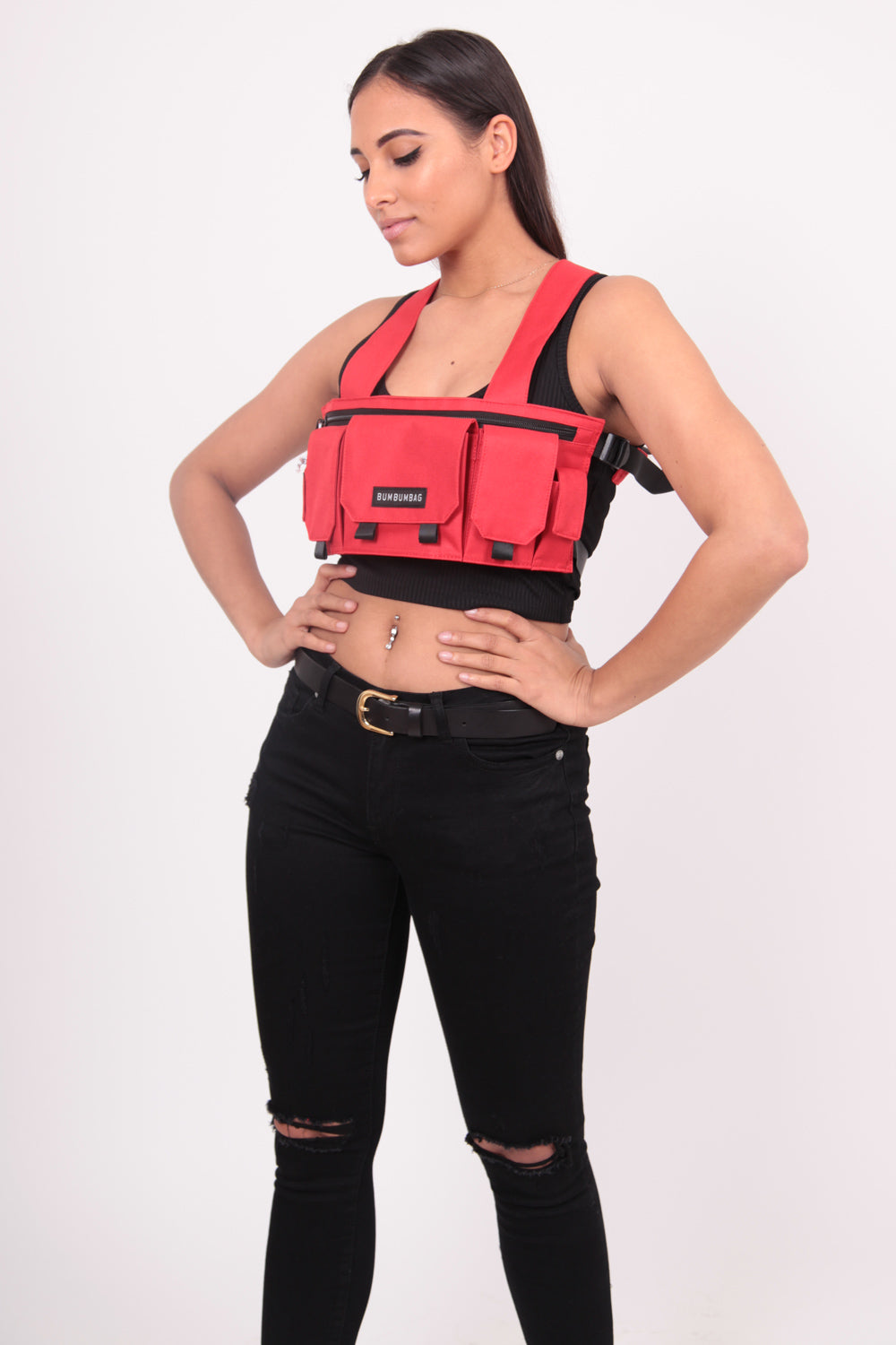 BumBumBag - Sac poitrine multipoches texte rouge