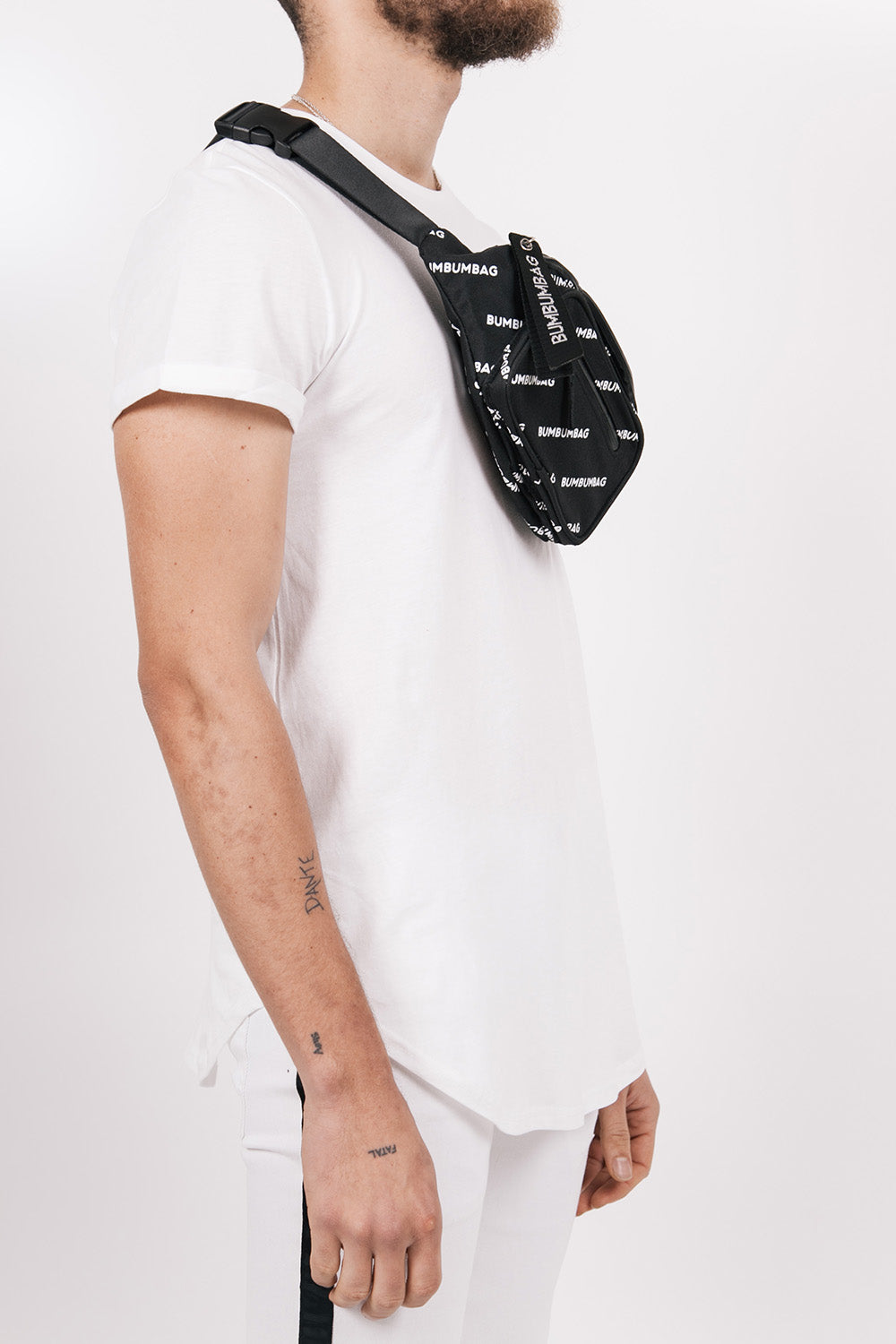 BumBumBag - Sac banane logomania double zips noir