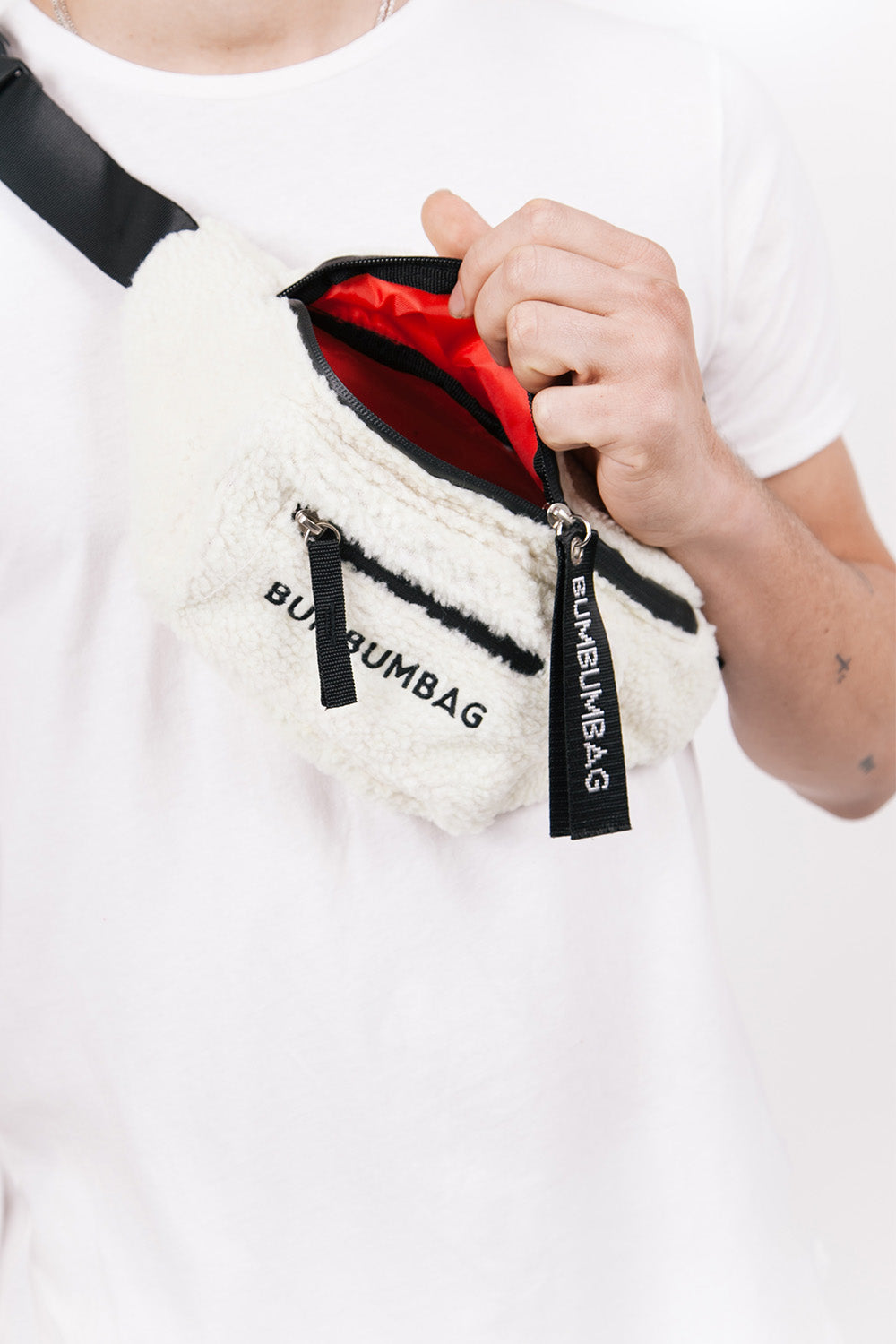 BumBumBag - Sac banane sherpa texte double zips beige