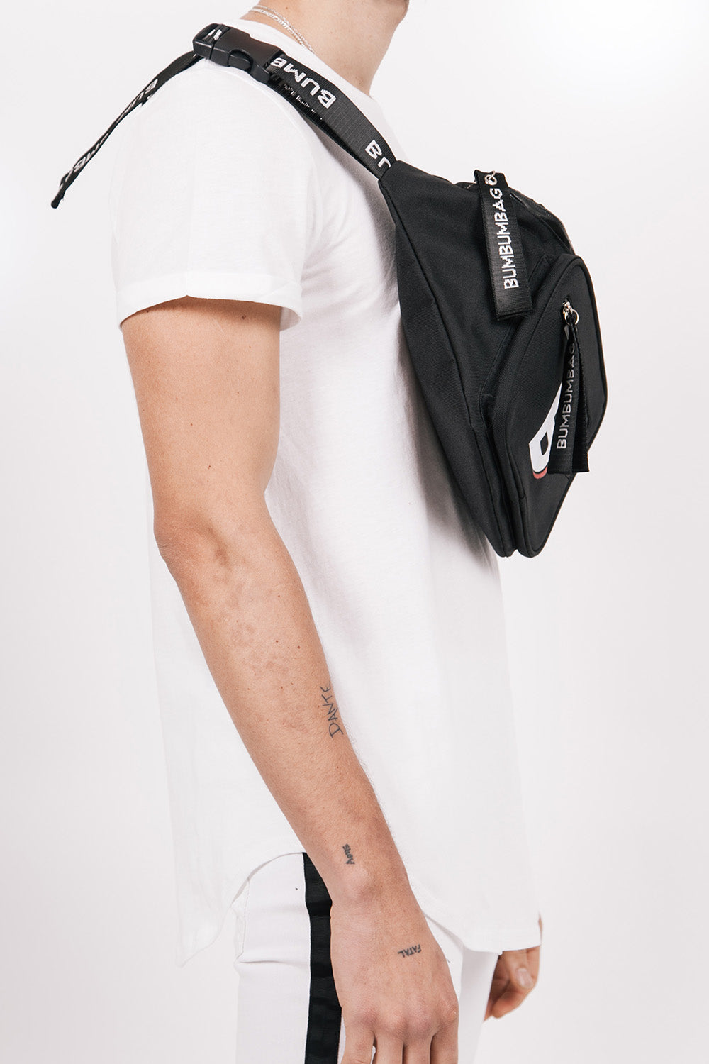 BumBumBag - Sac banane logo double zips XXL noir