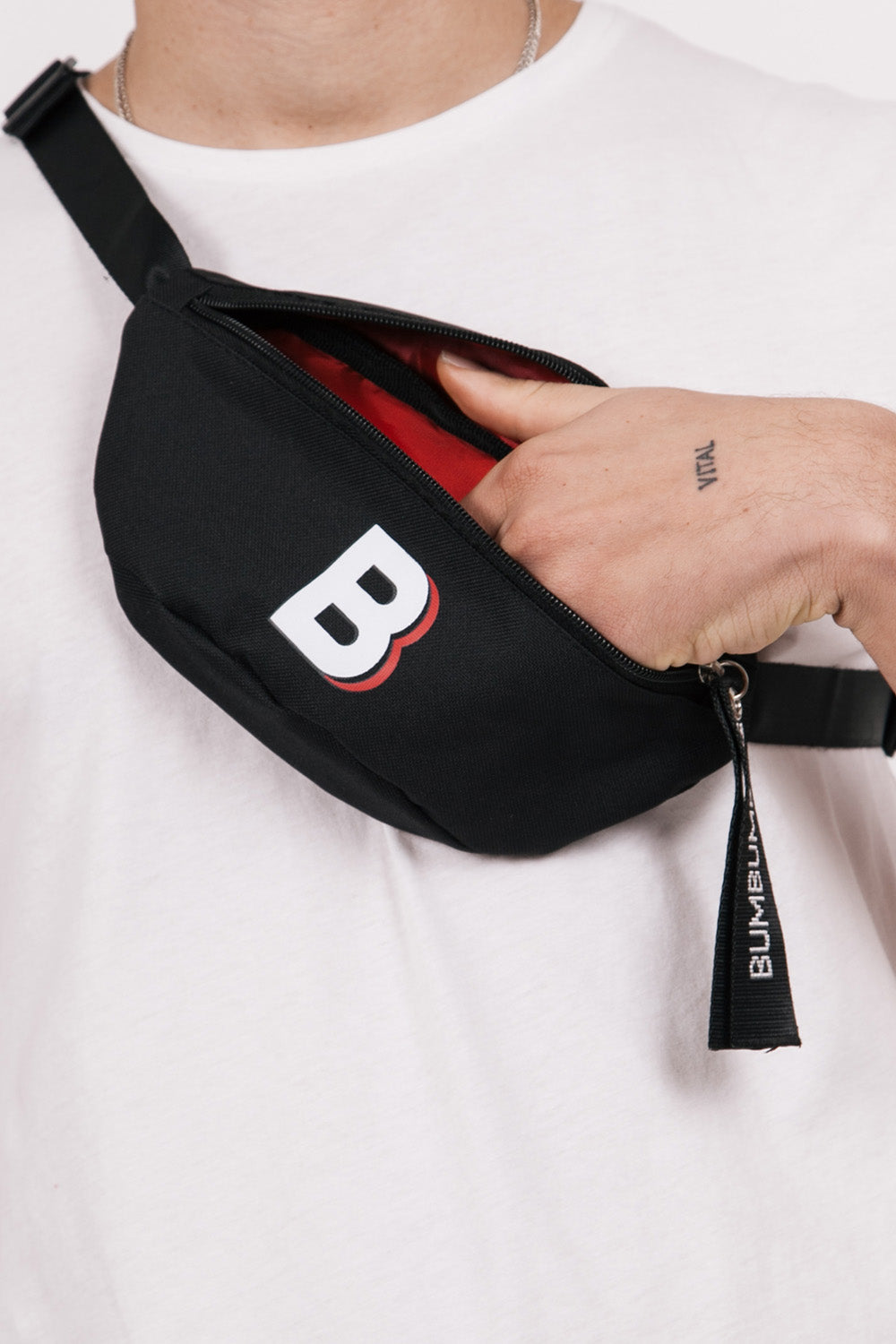 BumBumBag - Sac banane logo zip noir