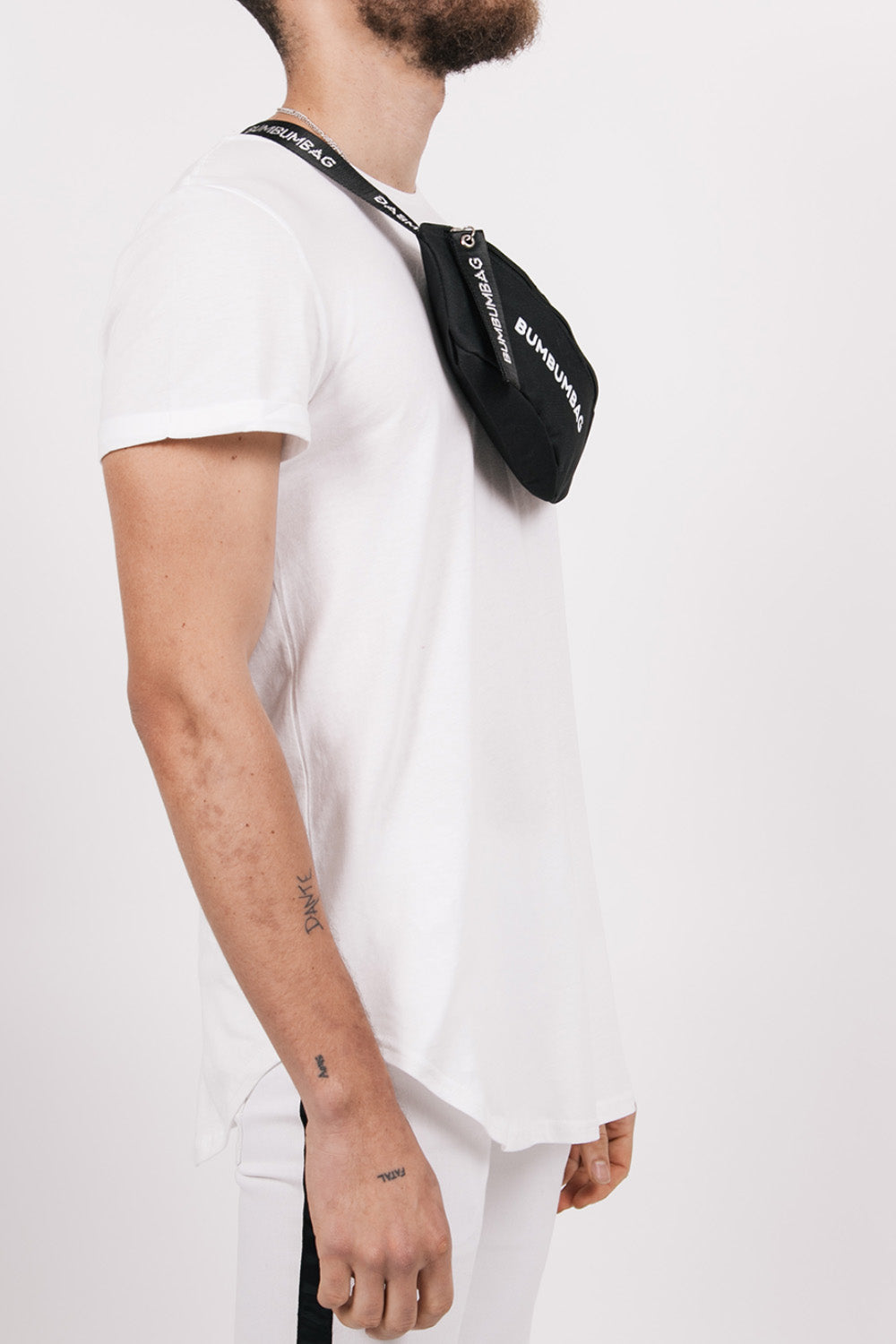 BumBumBag - Sac banane texte zip noir