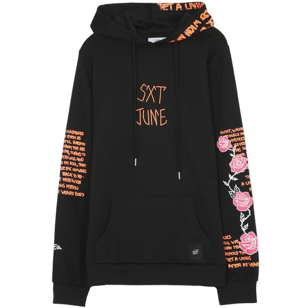 Sweat capuche imprimé tête de mort noir orange