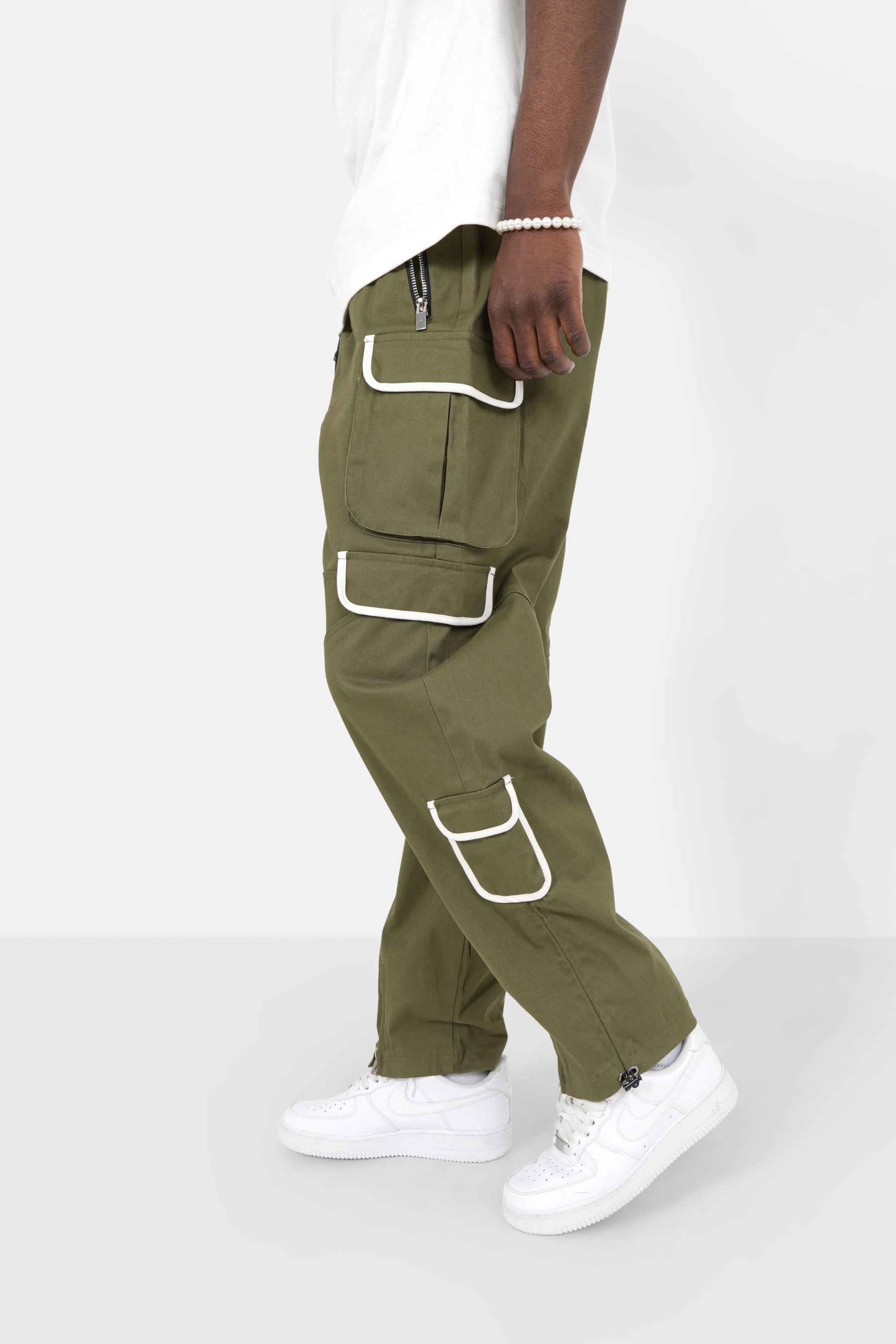 Pantalon cargo muti poches droit Vert