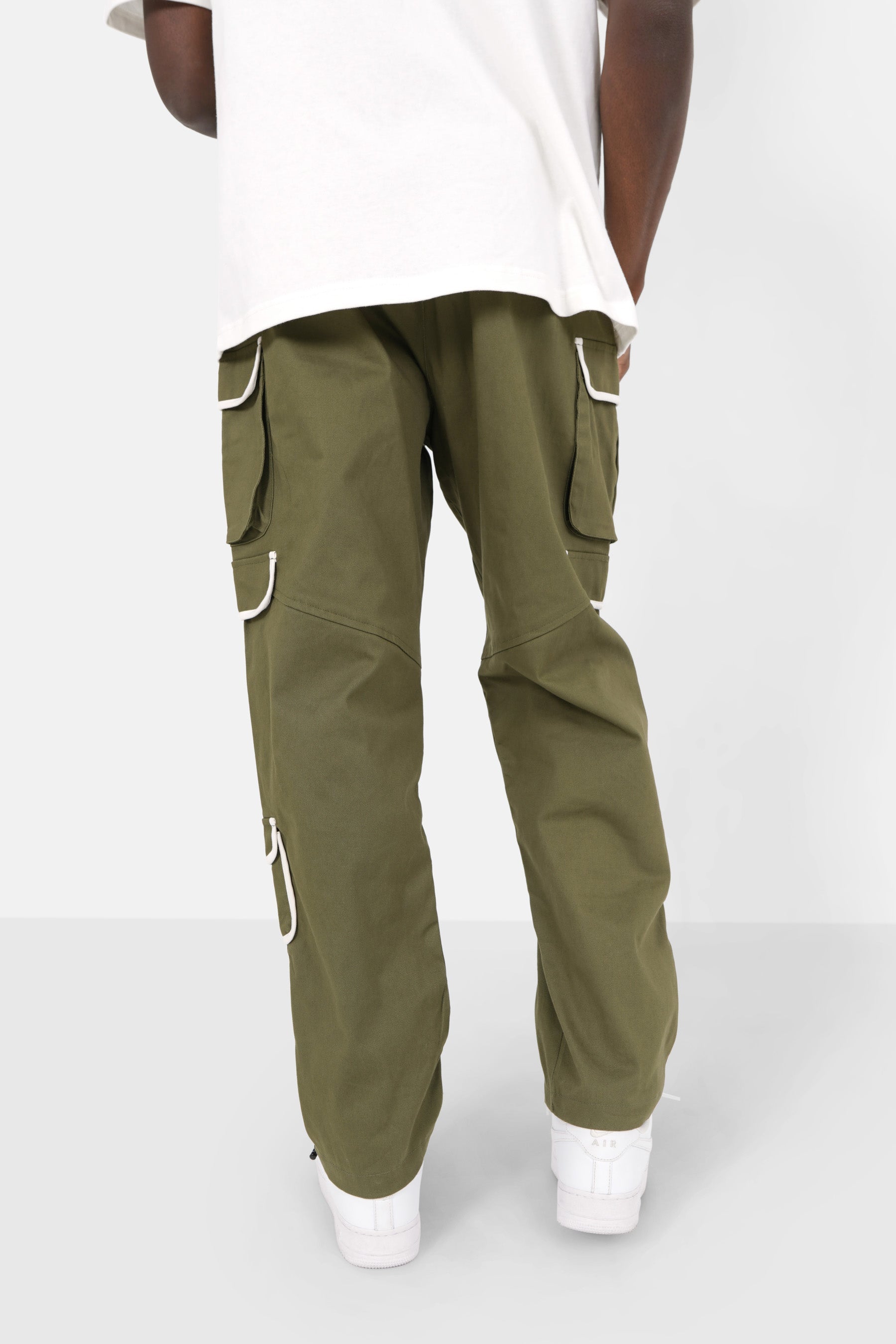Pantalon cargo muti poches droit Vert