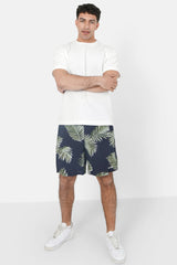 Fließende Shorts mit tropischem Muster Dunkelblau