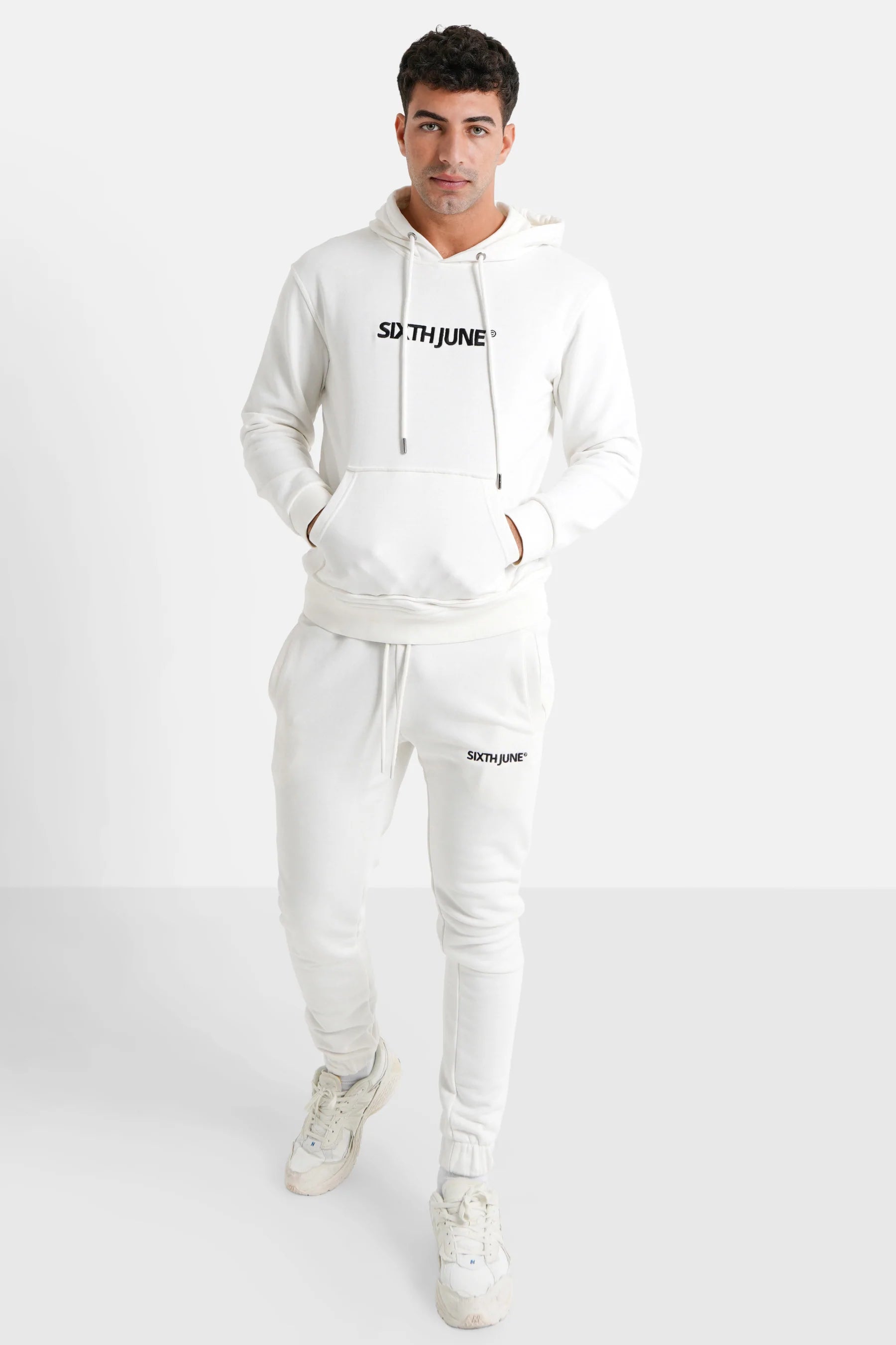 Sixth June - Jogging + sweat capuche logo brodé Blanc