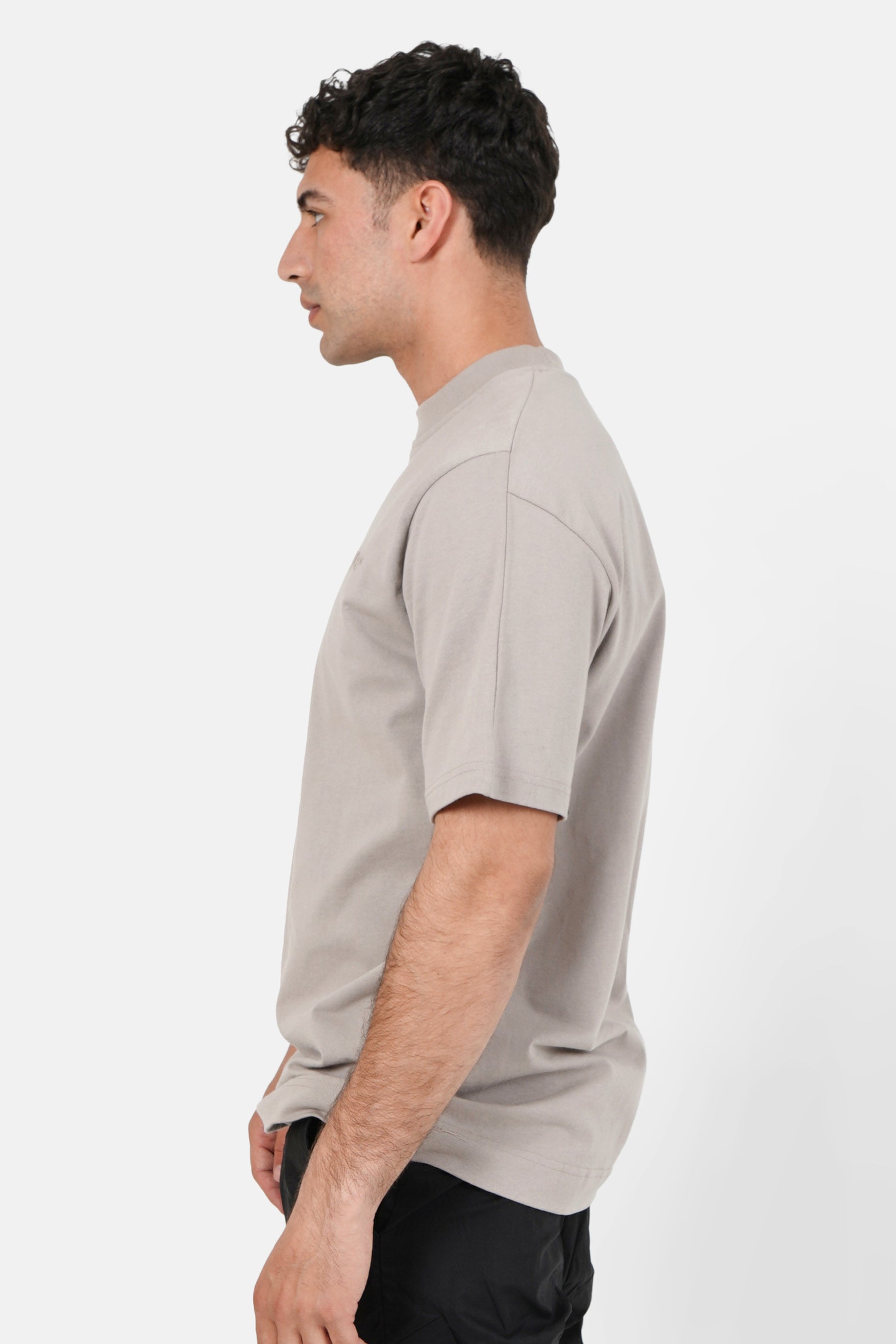 Embroidered logo t-shirt dark Beige