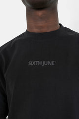 Schwarzes Gummi-Logo-T-Shirt