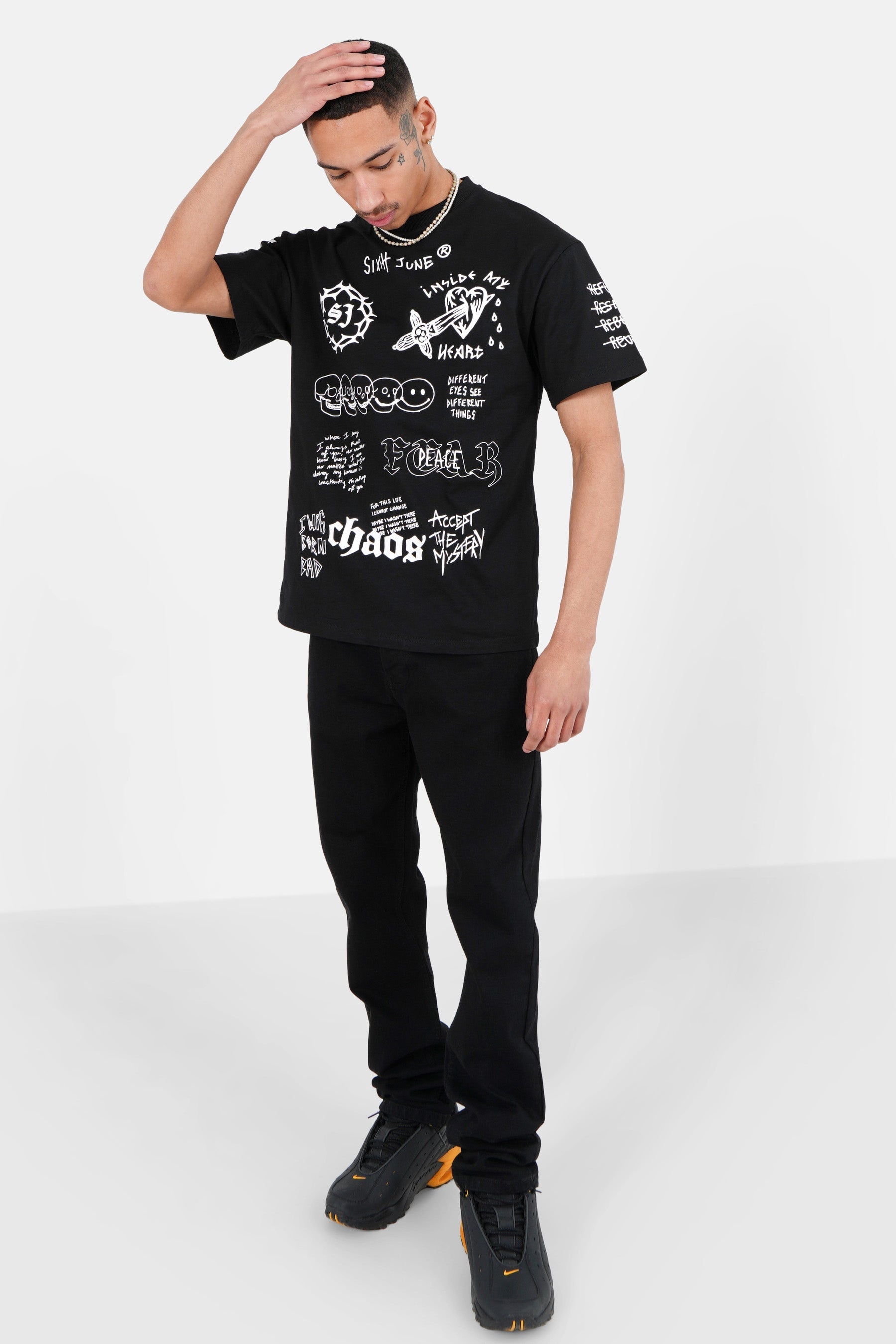 T-shirt inscription gothique Noir