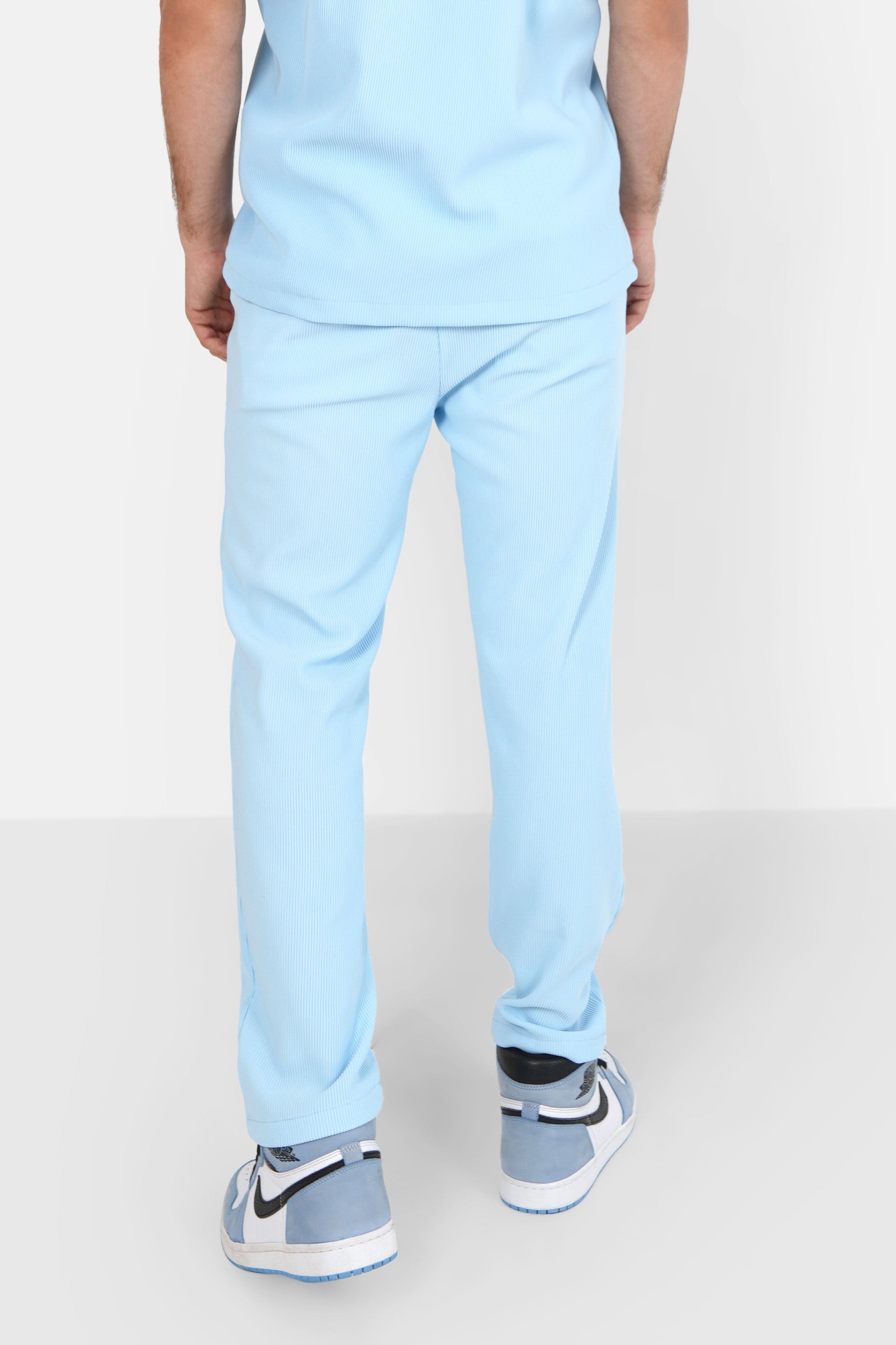 Pleated pants light Blue