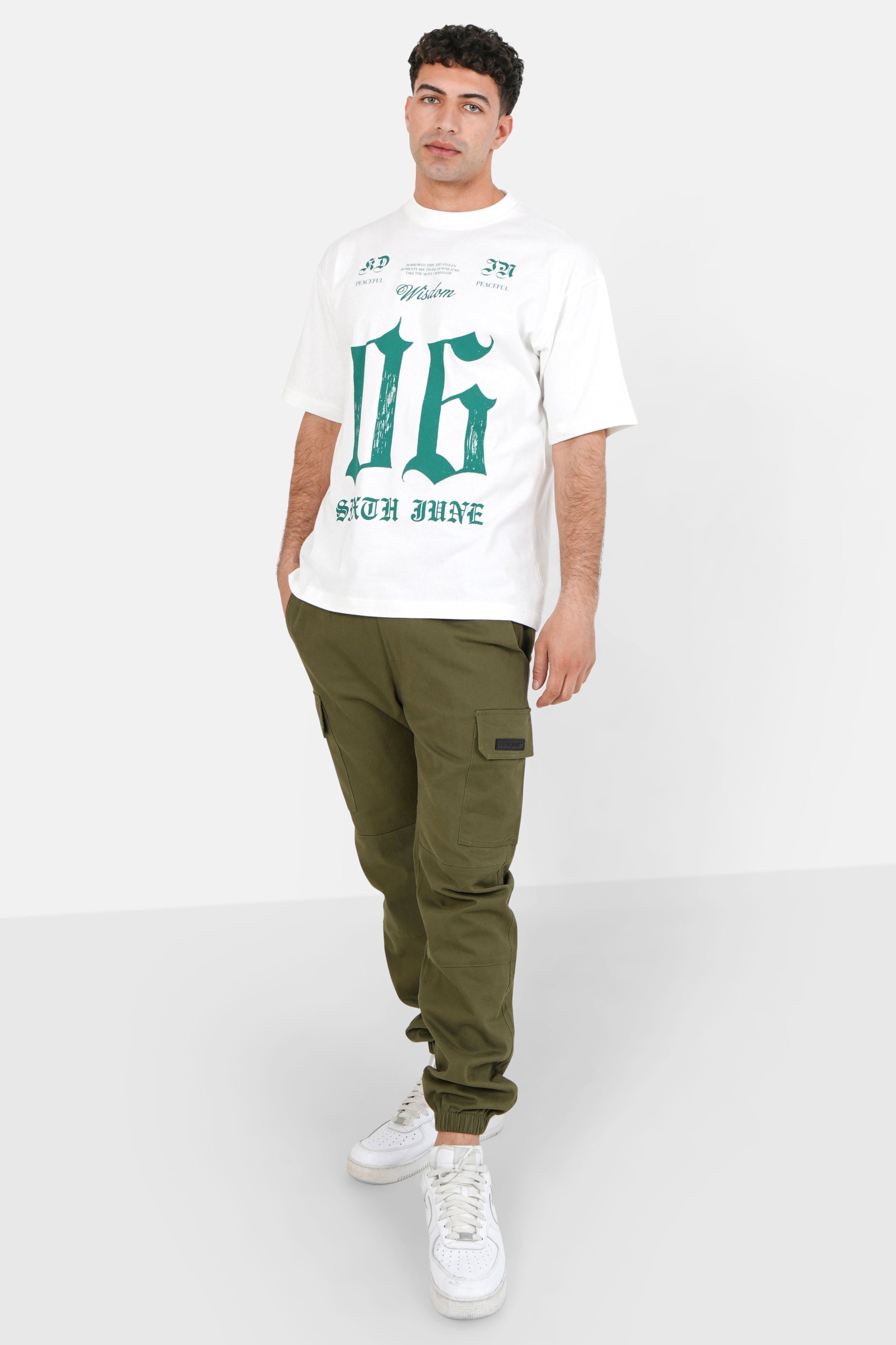 Gothic-Zahlen-T-Shirt Weiß