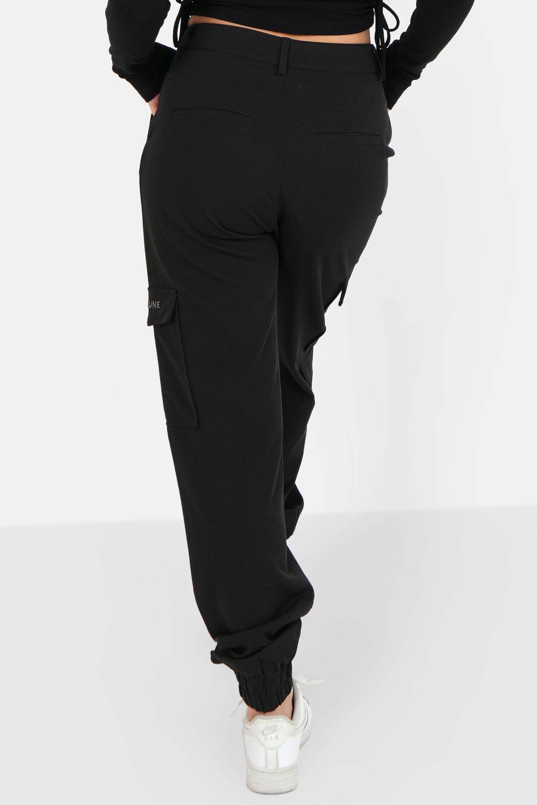 Embroidered cargo pants Black