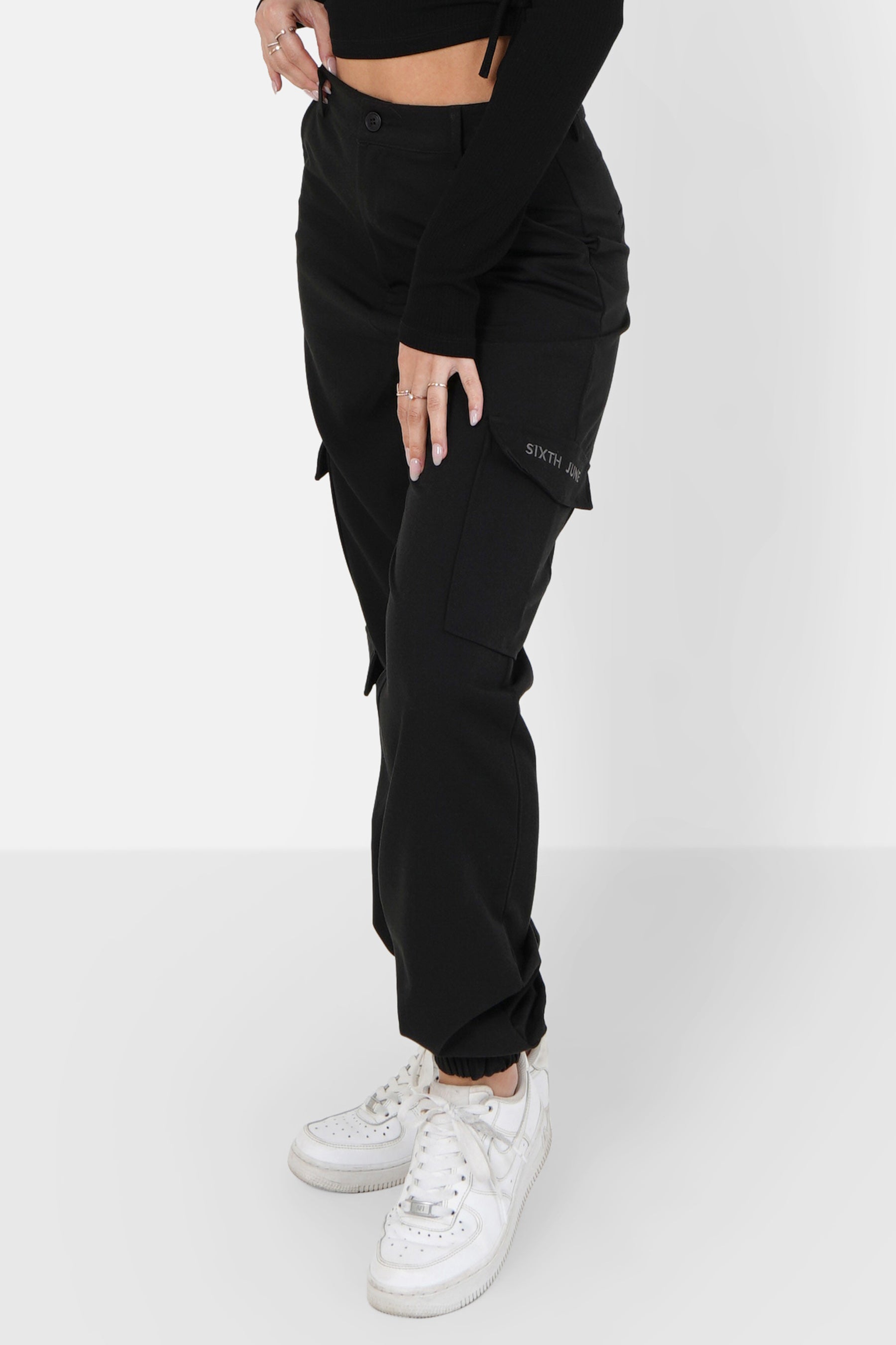 Embroidered cargo pants Black