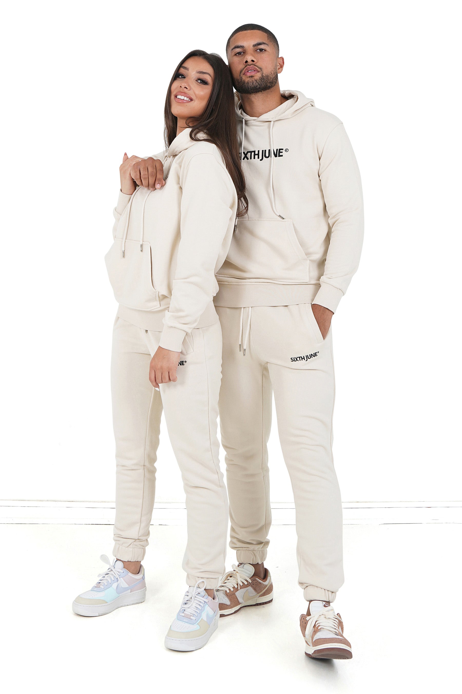 Sixth June - Jogging soft logo brodé Beige clair