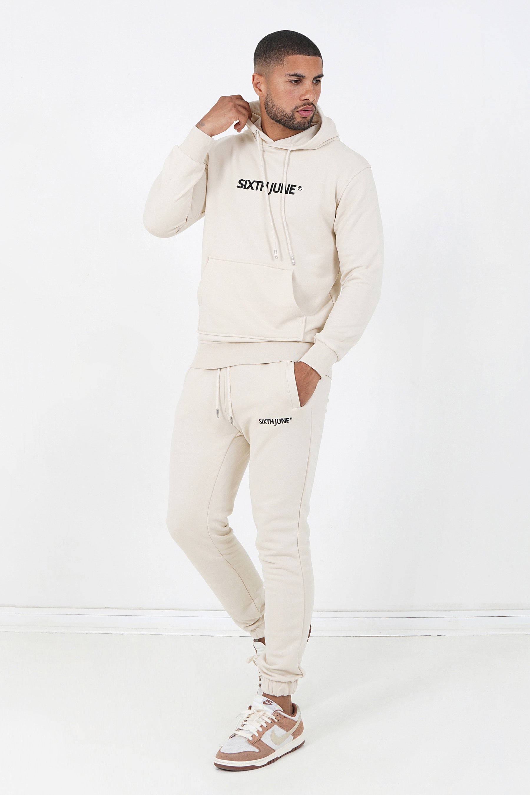 Sixth June - Jogging soft logo brodé Beige clair