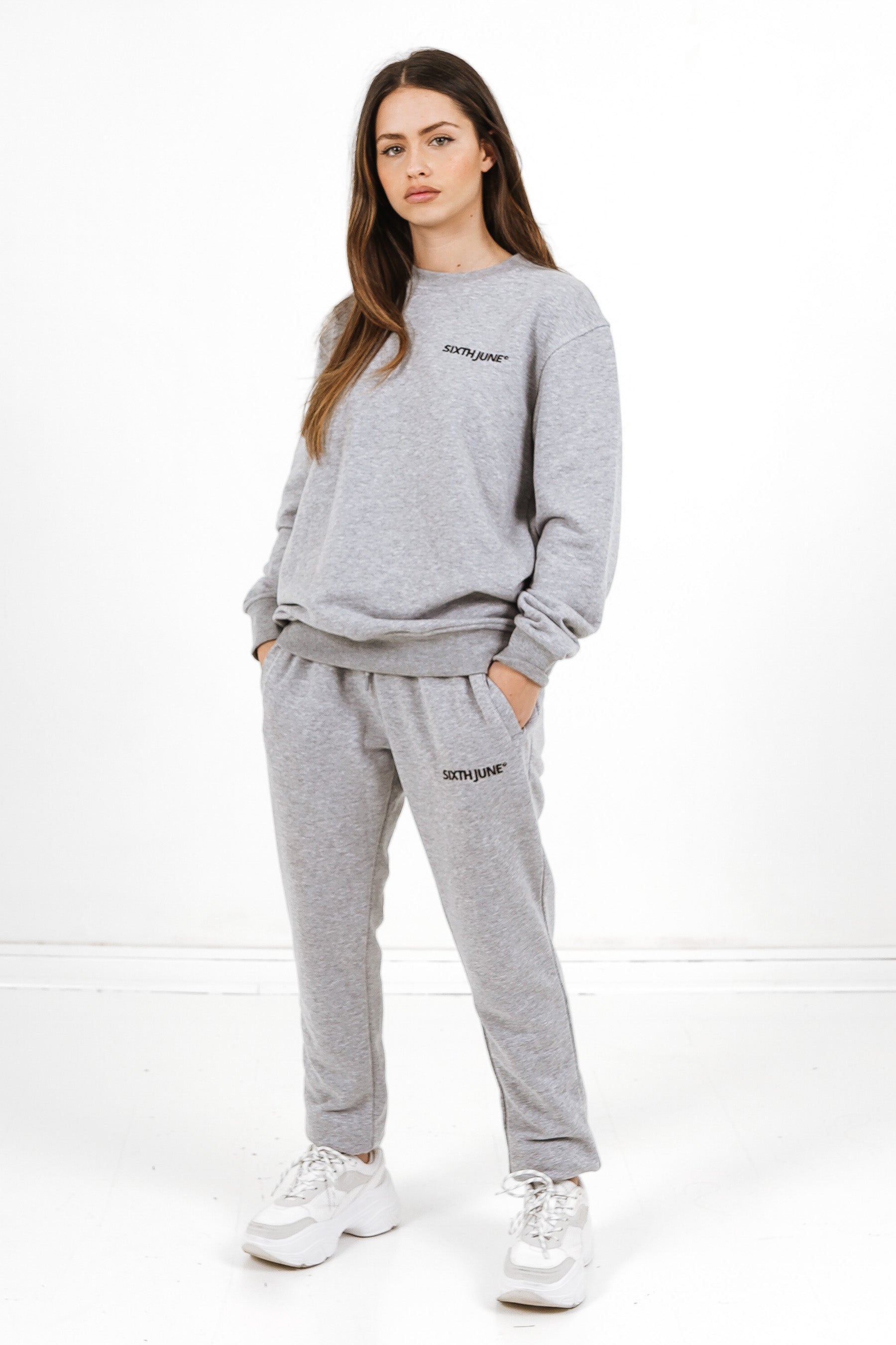 Sixth June - Jogging + sweat logo brodé Gris