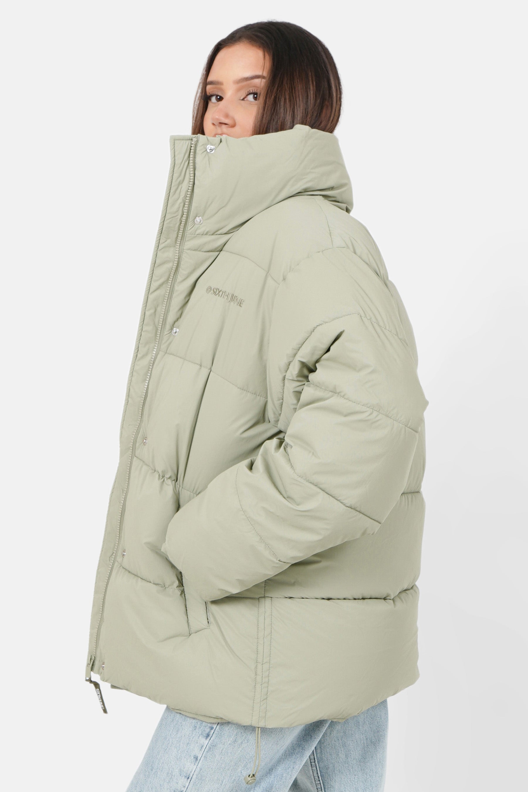 Mid-length embroidered logo puffer light Green